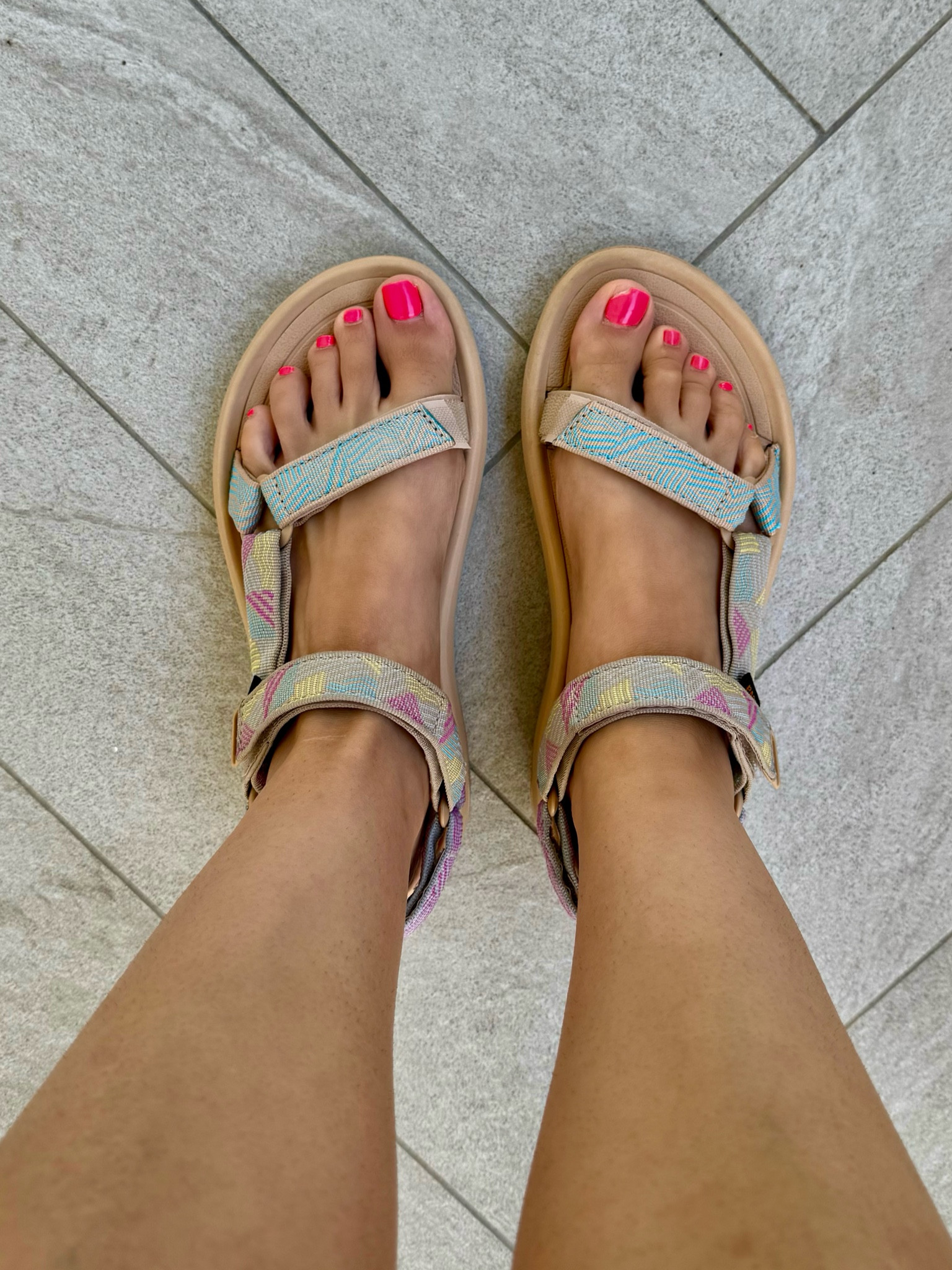Ignore the chipped polish and focus on the fun shoes! Tevas are the new Birkenstocks, so comfy and fun to style. 



#LTKover40 #LTKaustralia
