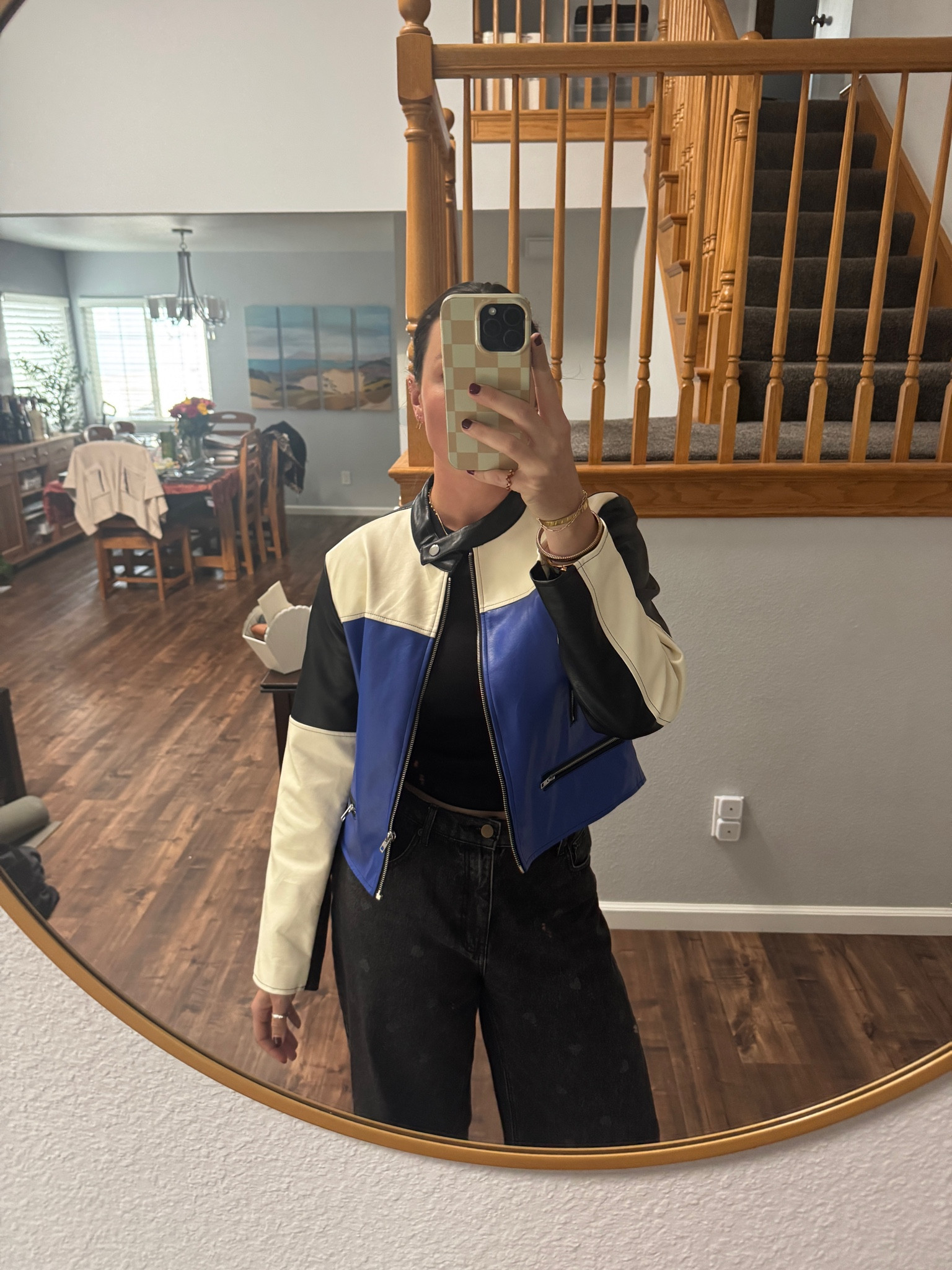 🩵🏴‍☠️🪩⌛️✨✈️👜