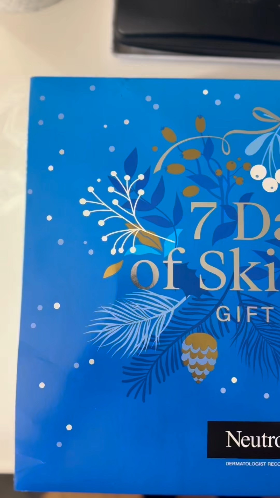 Neutrogena Holiday Gift Set