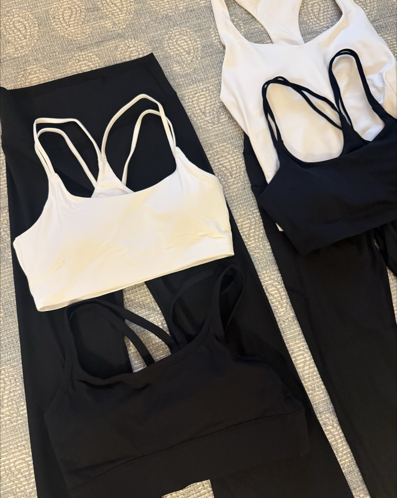 🖤🤍 2 for $24 leggings?! Yes please!

New VIP offer (limit 2) and such a good deal for everyday workout and lounge basics. These are some of the bestsellers and perfect for gym, errands, or just comfy everyday wear.

I’m grabbing more! 🫶🏻 Linked my favorites I’m ordering!

#LTKSpringSale #LTKfitnessgoals #LTKootd