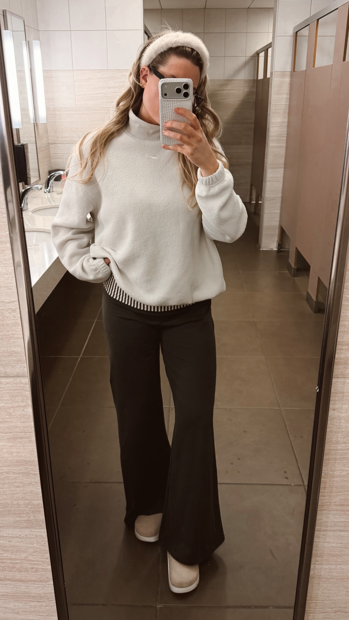 FRI-YAY OOTD 

#LTKootd #LTKTall #LTKMidsize