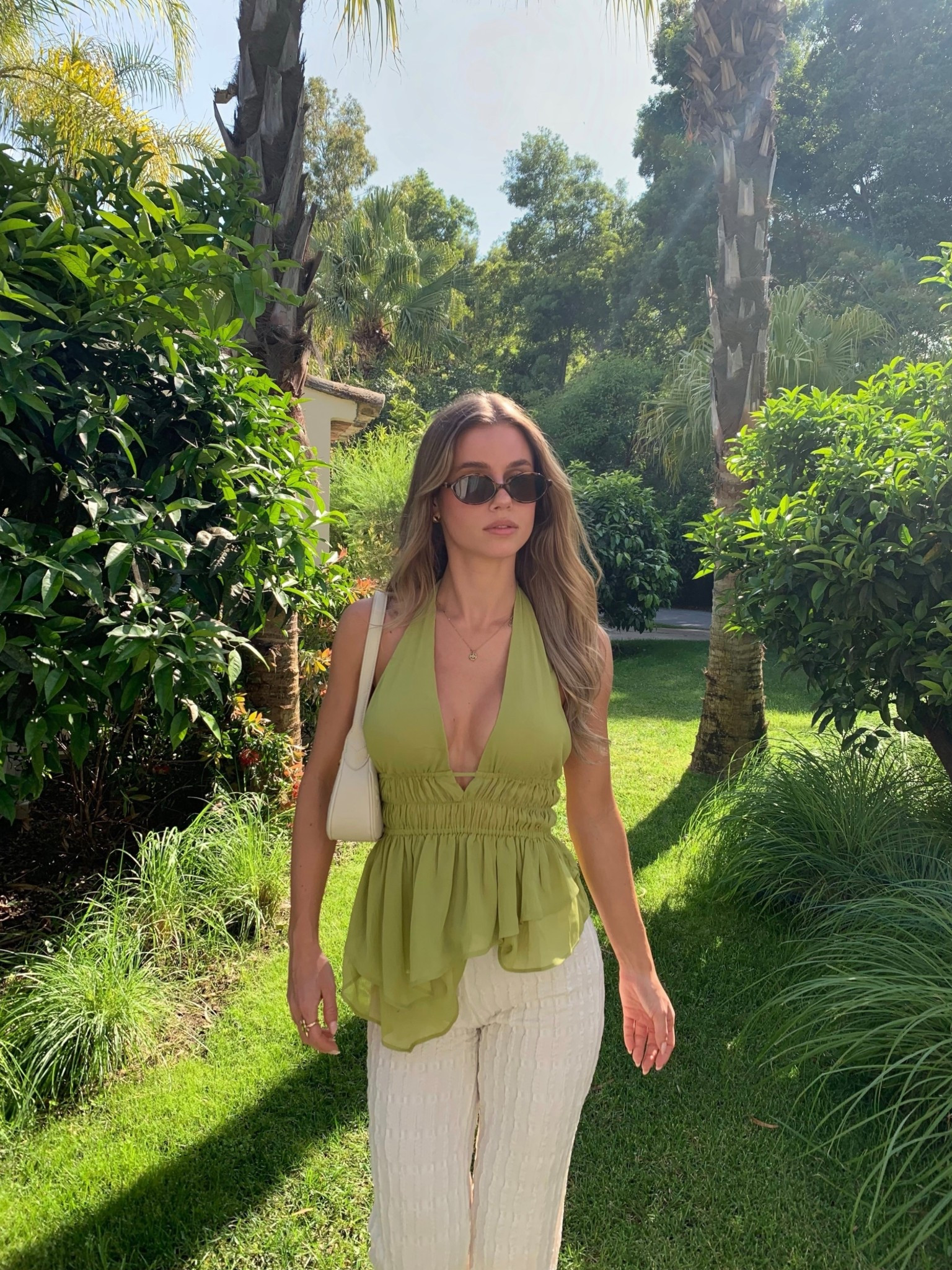 Size XS top
Size 2 bottoms 
Added a moon bag & sunnies dupe 