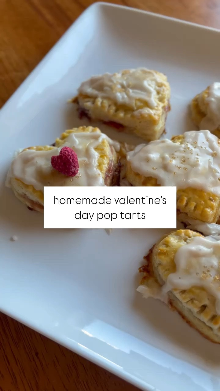homemade sourdough discard valentine’s day pop tarts🩷🩷

valentine’s day treats, valentine’s day baking, heart shaped pop tarts, valentines party inspo, galentines party dessert



#LTKSeasonal #LTKWatchNow #LTKParties