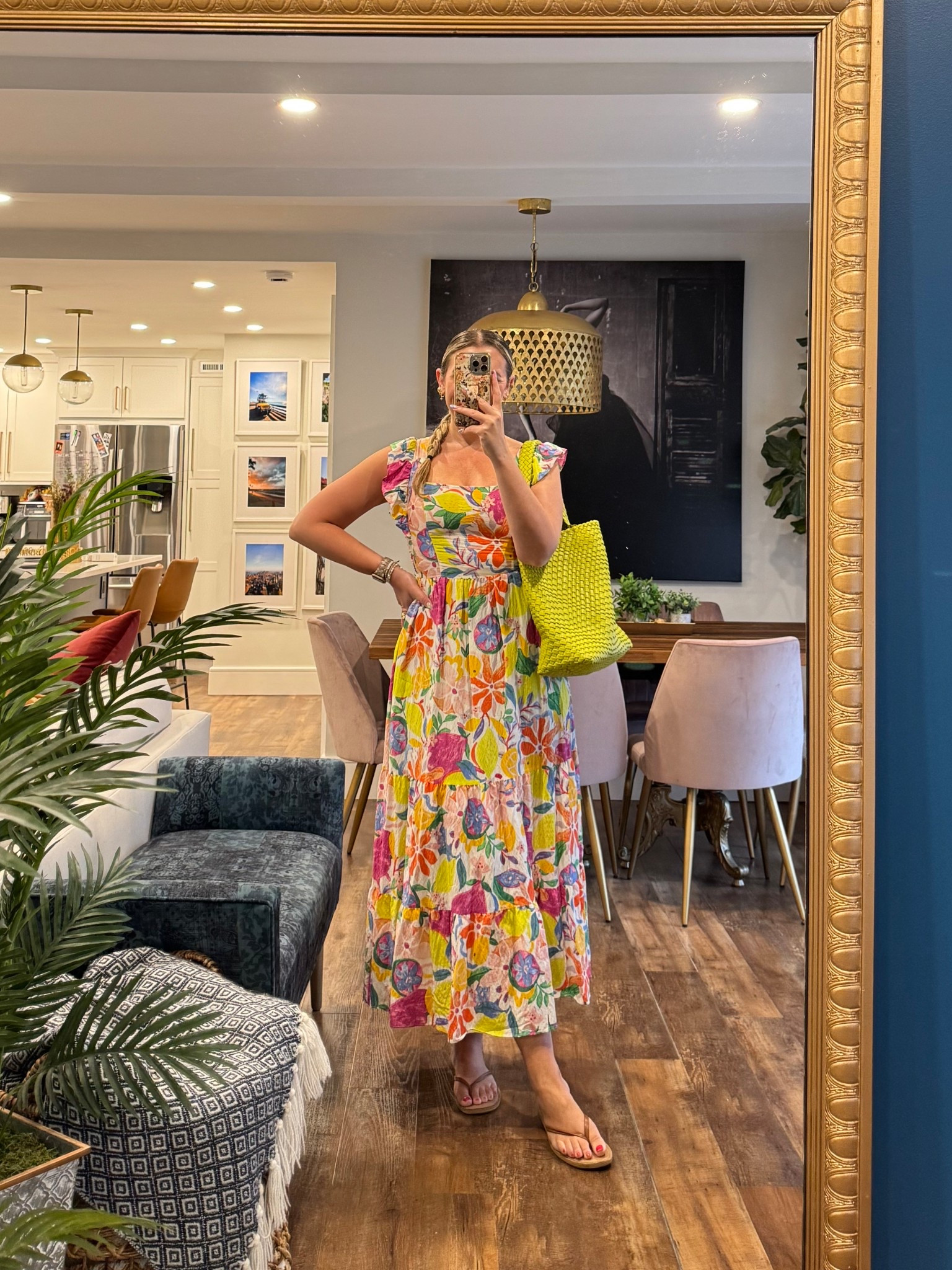 Another favorite bloomingdales aqua dress. Forever impressed with the quality and prints of these and they’re all on sale now. This print is from last year, linked this year’s version. Wearing a large

#LTKStyleTip #LTKMidsize #LTKSaleAlert