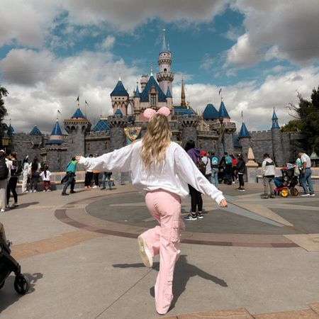 Disneyland outfit , pink aesthetic, pink cargo pants, aesthetic Disney , Disney outfit inspo 

#LTKstyletip #LTKtravel