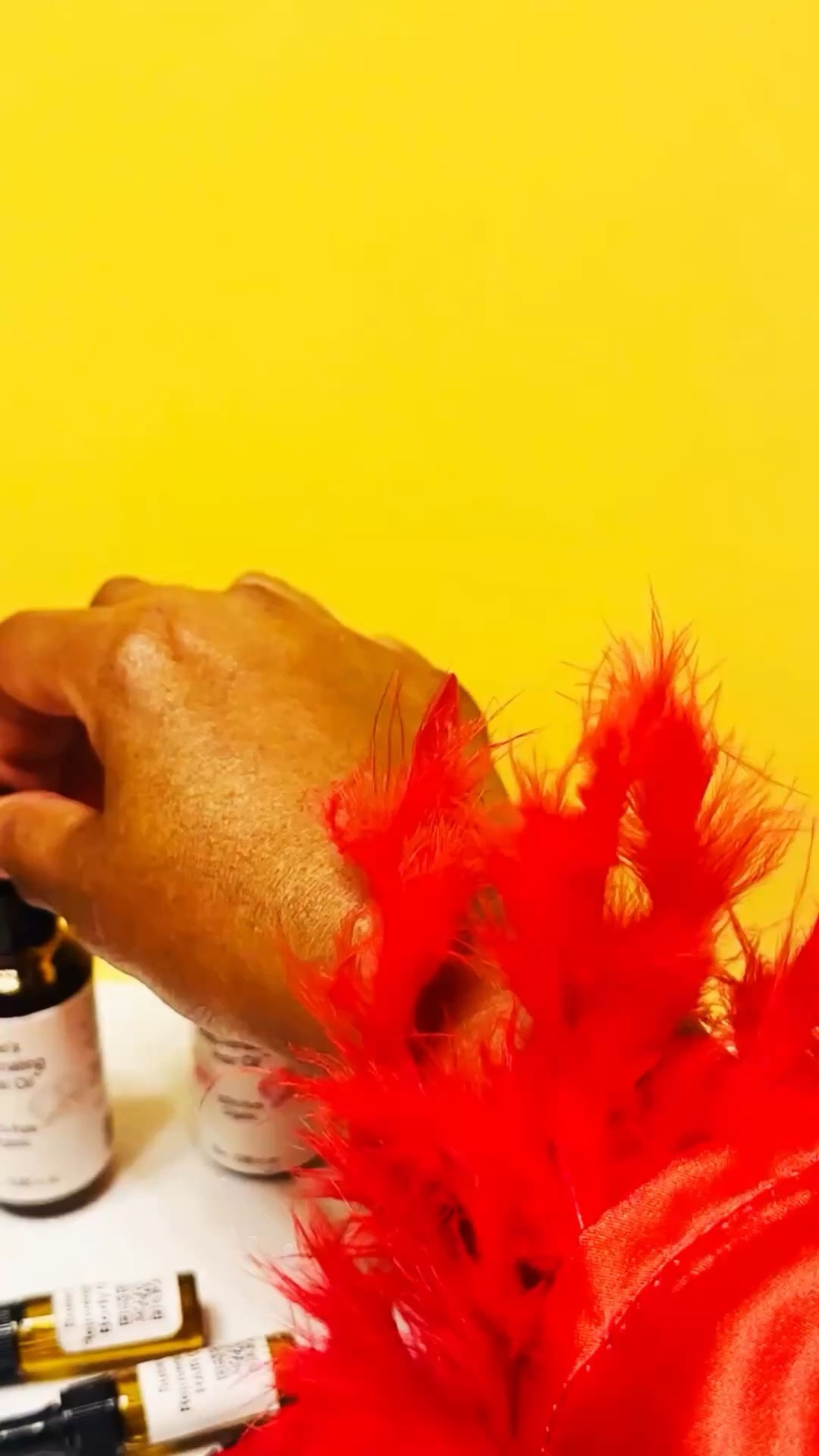 ✨ Pure skin rejuvenation from the earth. ✨
Elevate your skincare ritual with Susie’s Rejuvenating Oils 🌿 This deeply nourishing, nutrient-rich formula melts into your skin and hair to restore hydration, reinforce the skin barrier, and leave your hair and skin with a radiant, ageless glow.
No fillers. No harsh chemicals. 

Just clean, powerful moisture that your skin naturally recognizes.
👇 Drop a ✨ if you’re ready to give your skin the nourishment it deserves!

#SusiesRejuvenatingOilsCleanBeauty #AgelessGlow #gifted #HealthySkin #hair