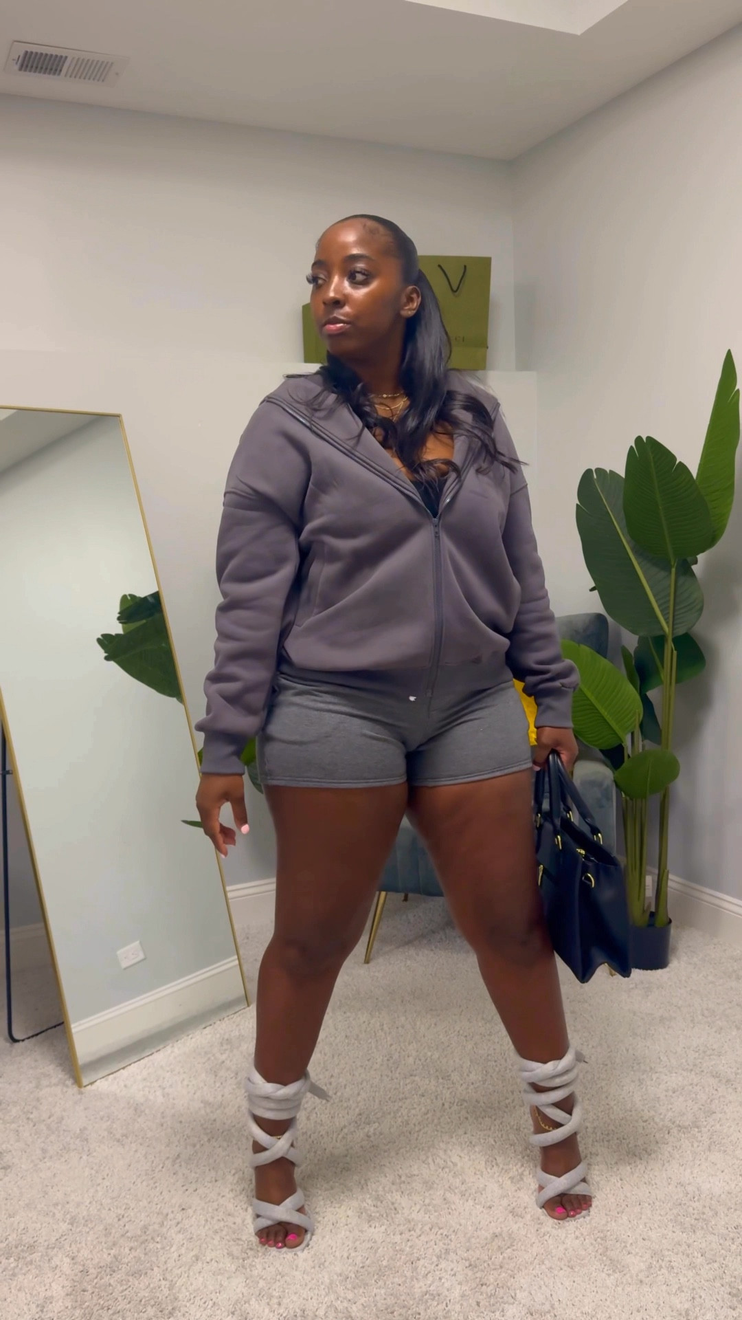 GRWM 🤘

#LTKStyleTip #LTKFindsUnder50 #LTKFindsUnder100