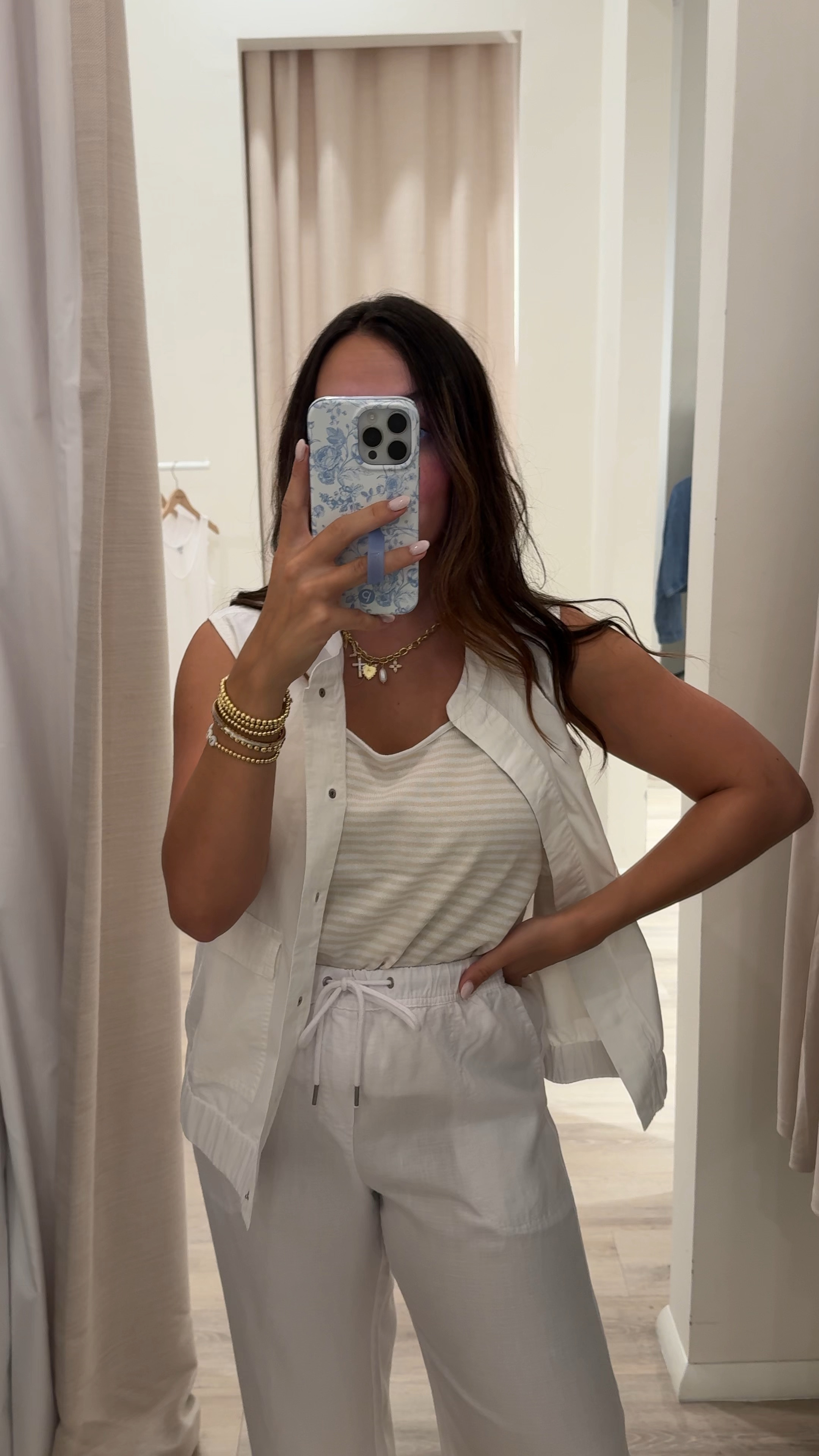 The cutest little throw on piece! code LAUREN20 to save 