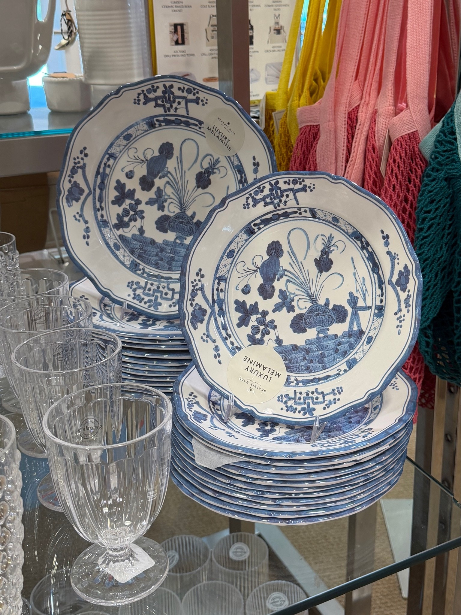 Melamine Ginori inspired plates 😍