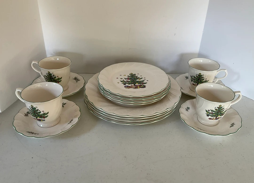 16 Pc NIKKO Happy Holidays Set for 4 Swirl Christmas Tree Japan - Etsy | Etsy (US)