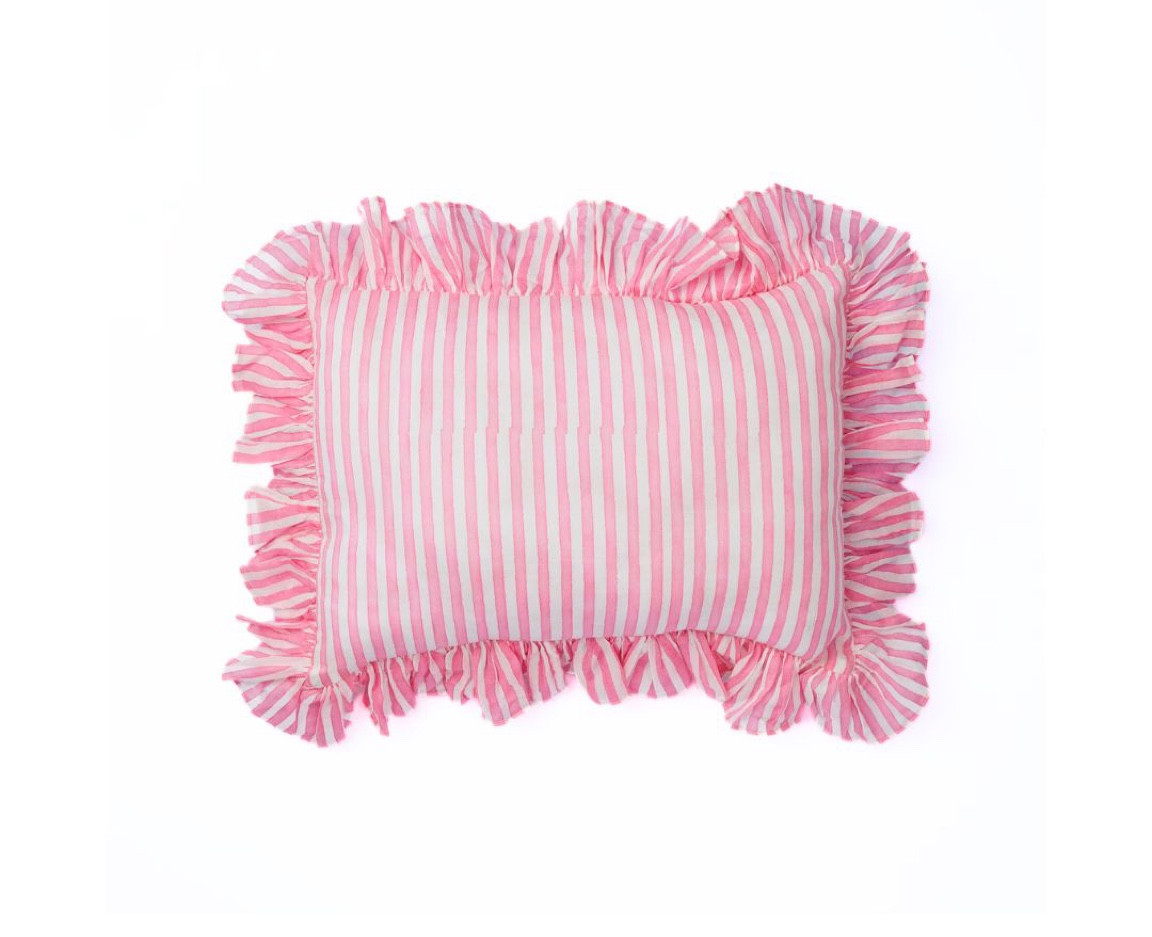 throw pillow 