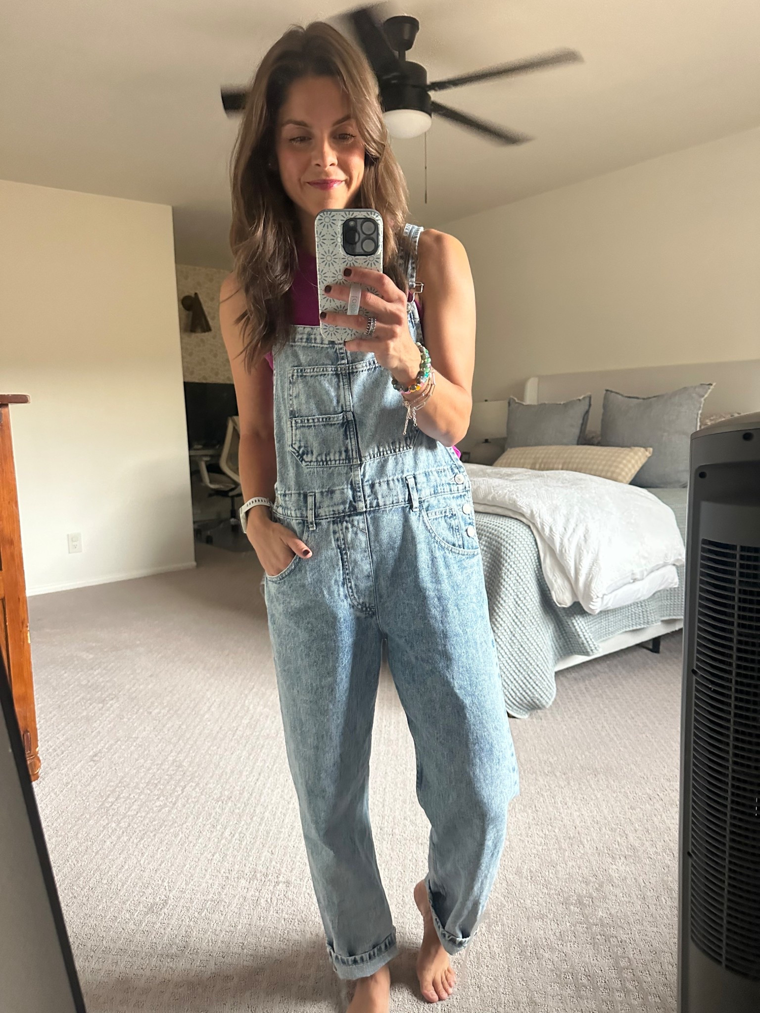 Adorable overalls! This wash great for summers and winters. Fit TTS! 