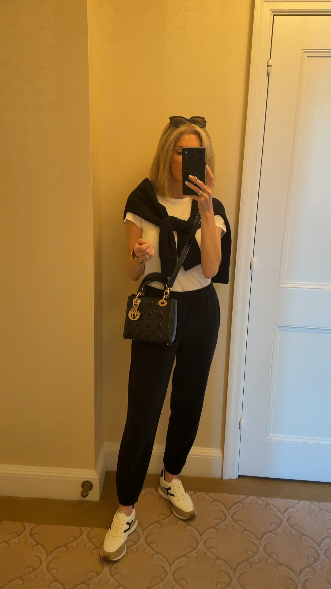 Casual outfit for walking in NYC 


#LTKootd #LTKOver40 #LTKgrwm