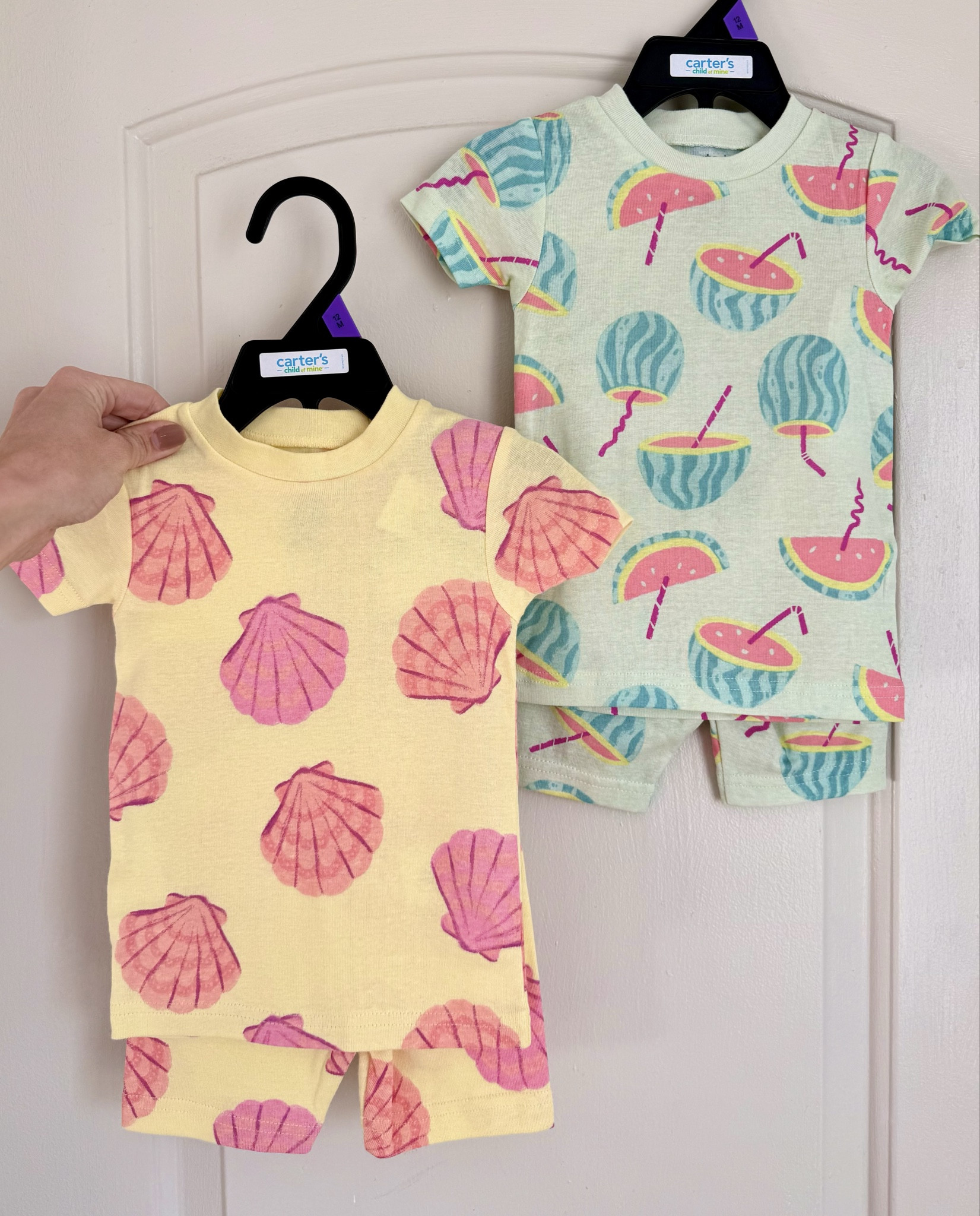 Little girls’ super soft pajama sets in the cutest beachy/ summer print 😍🏝️☀️
-
#summervibes #toddlergirlstyle #kidspajamas #walmart #walmartfind #walmartmom #girlfashion #girlstyle #springclothing #kidsfashion #kidstyle #girlmom #toddlergirlfashion #toddlergirlstyle