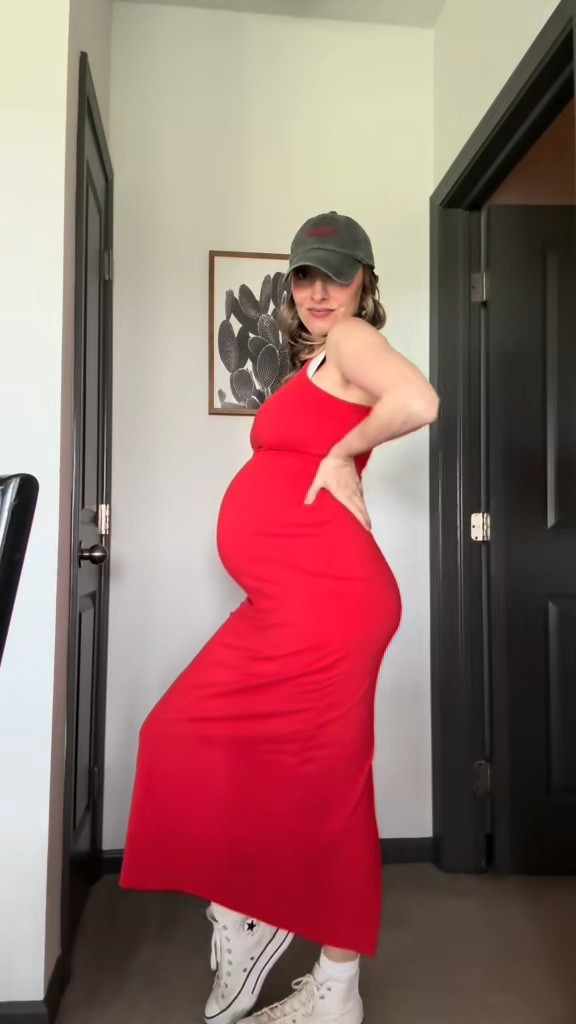 Third trimester baseball game outfit! 