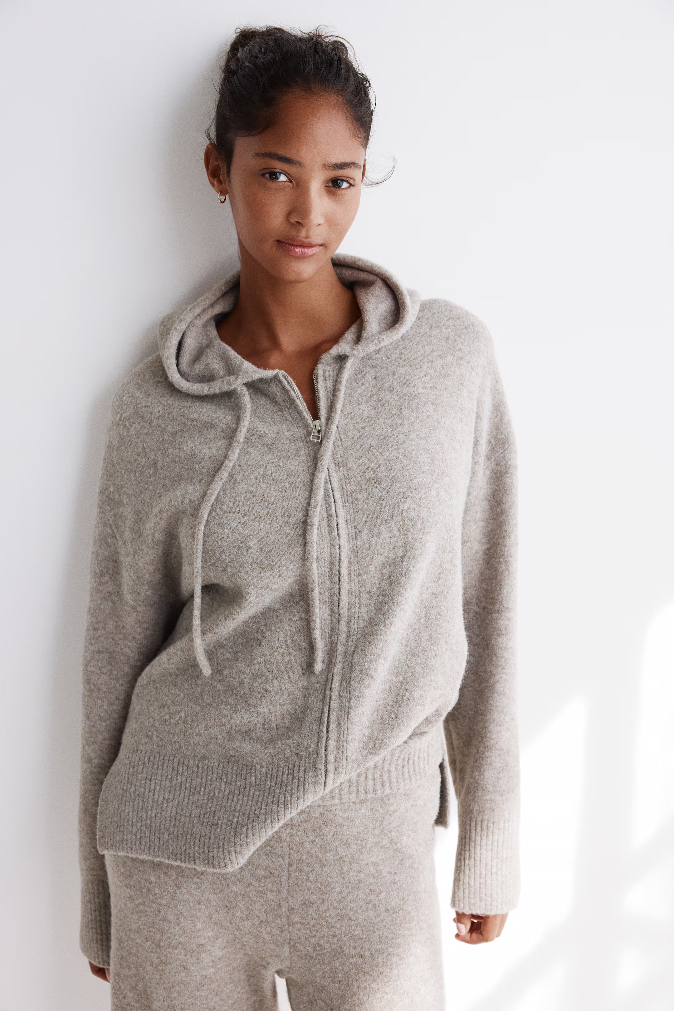 Knitted zip-through hoodie | H&M (UK, MY, IN, SG, PH, TW, HK)