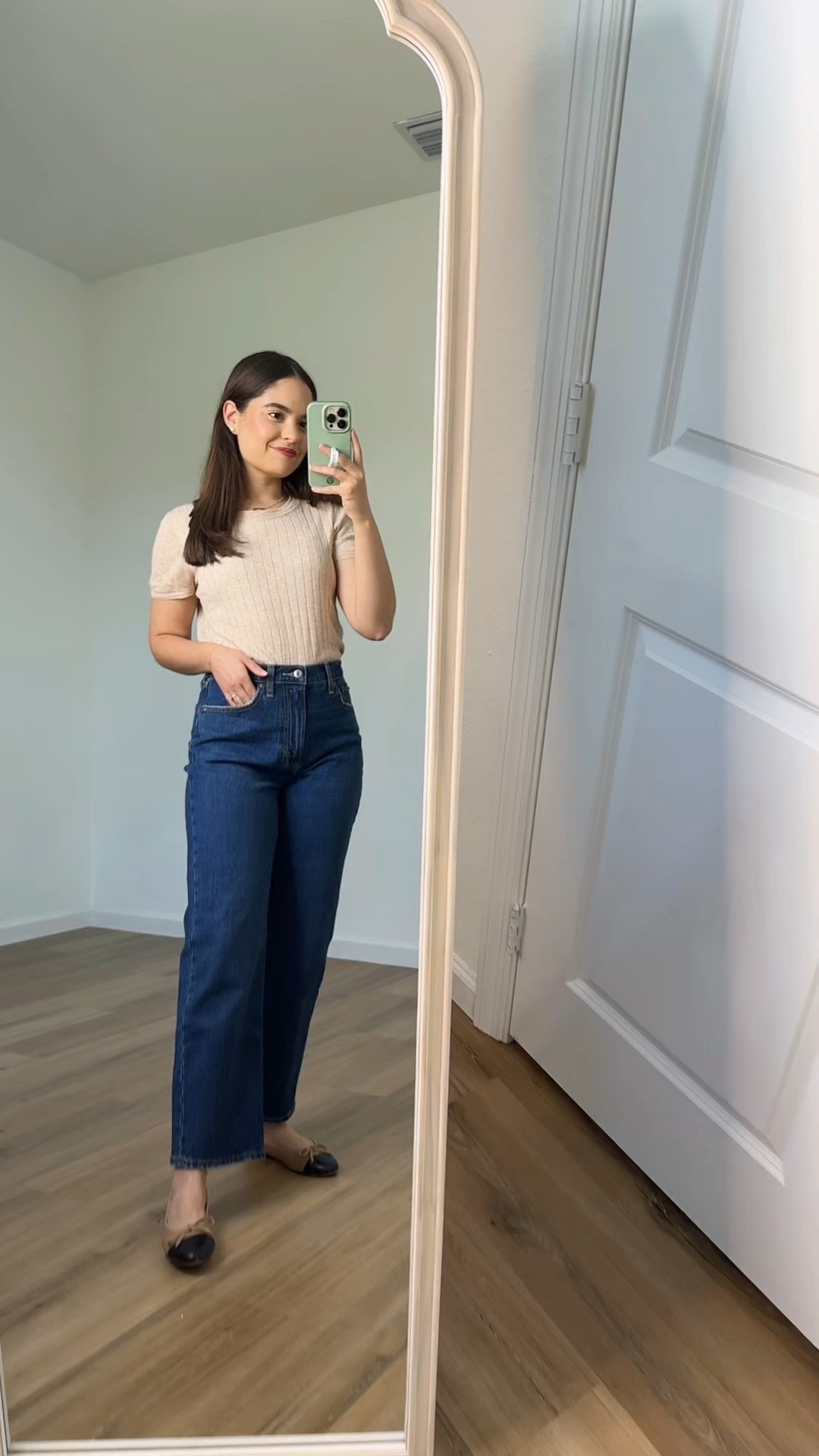 Petite Abercrombie Denim for Fall. 
Details Below:
1. High-Rise Vintage Straight Jean (Short)
2. High-Rise 90s Relaxed Jean (Short) - Runs small
3. High-Rise Loose Jean  (Short)
4. Low-Rise Baggy Jean


Low Rise Baggy Jeans, High Rise Loose Jeans.

#LTKSeasonal #LTKBacktoSchool