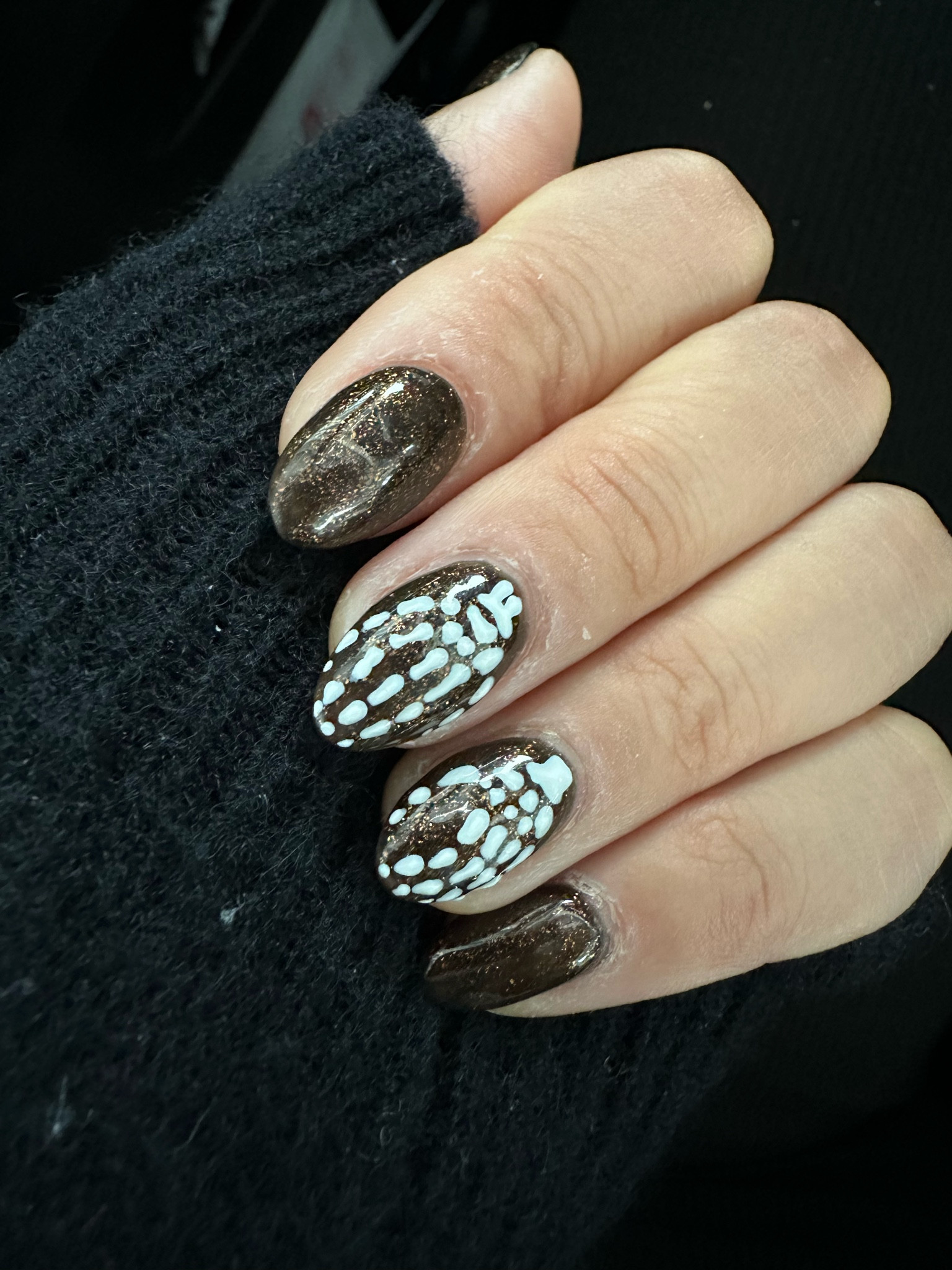 I’m so proud of myself that I did this manicure with the little skeleton hands. It is so cute for Halloween and you still have time to do your own nails or go out and get them done. I’m linking all of the products I used here because I do my nails at home and it saves me a ton of money going to the salon. It took a little bit of practice to get here but now it’s kind of like a mid time thing and I love it and I love how creative I can get. | #BeetlesGelNails @BeetlesGelNails #AmazonFinds #GelNails #Manicure #ManicureIdeas #NailTutorial #Halloween #HalloweenTheme #HalloweenNails #HalloweenBeauty

#LTKHoliday #LTKHalloween #LTKGiftGuide