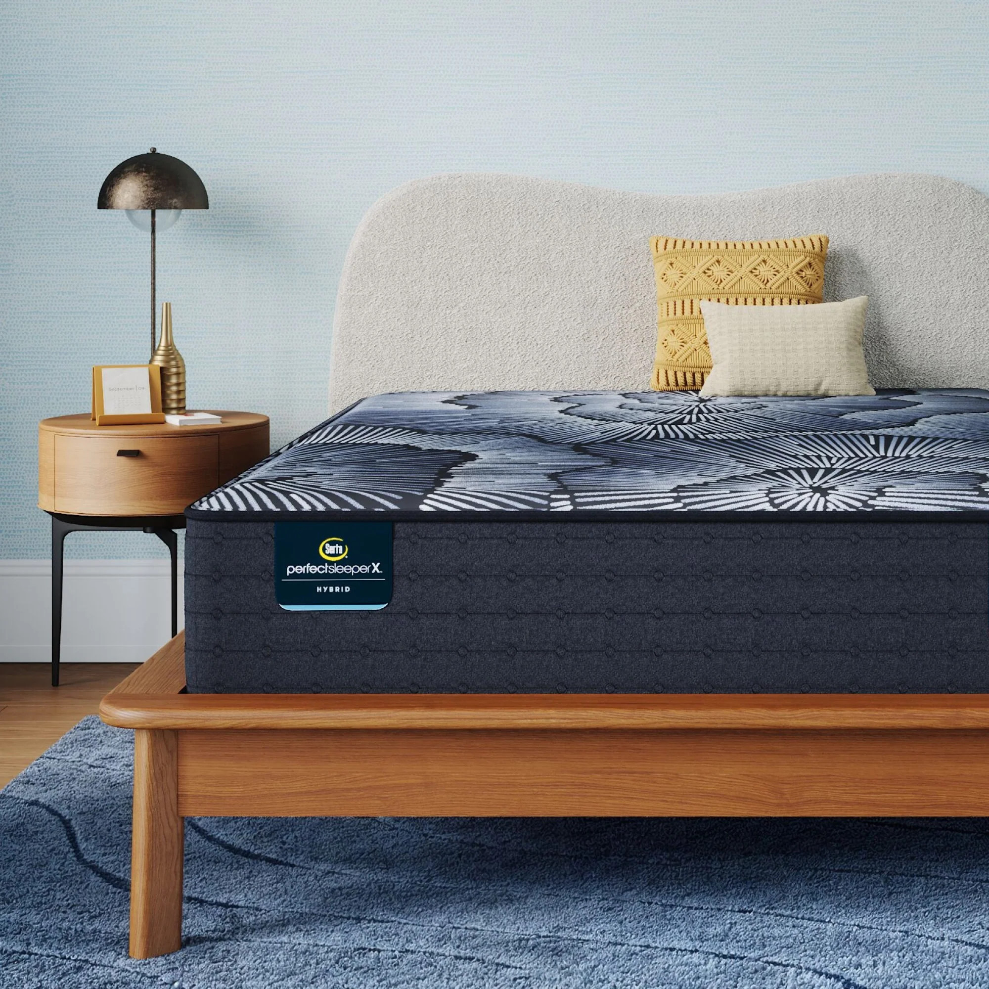 Serta Perfect Sleeper X Quilted Level One 13" Hybrid Plush Mattress - Queen | Serta