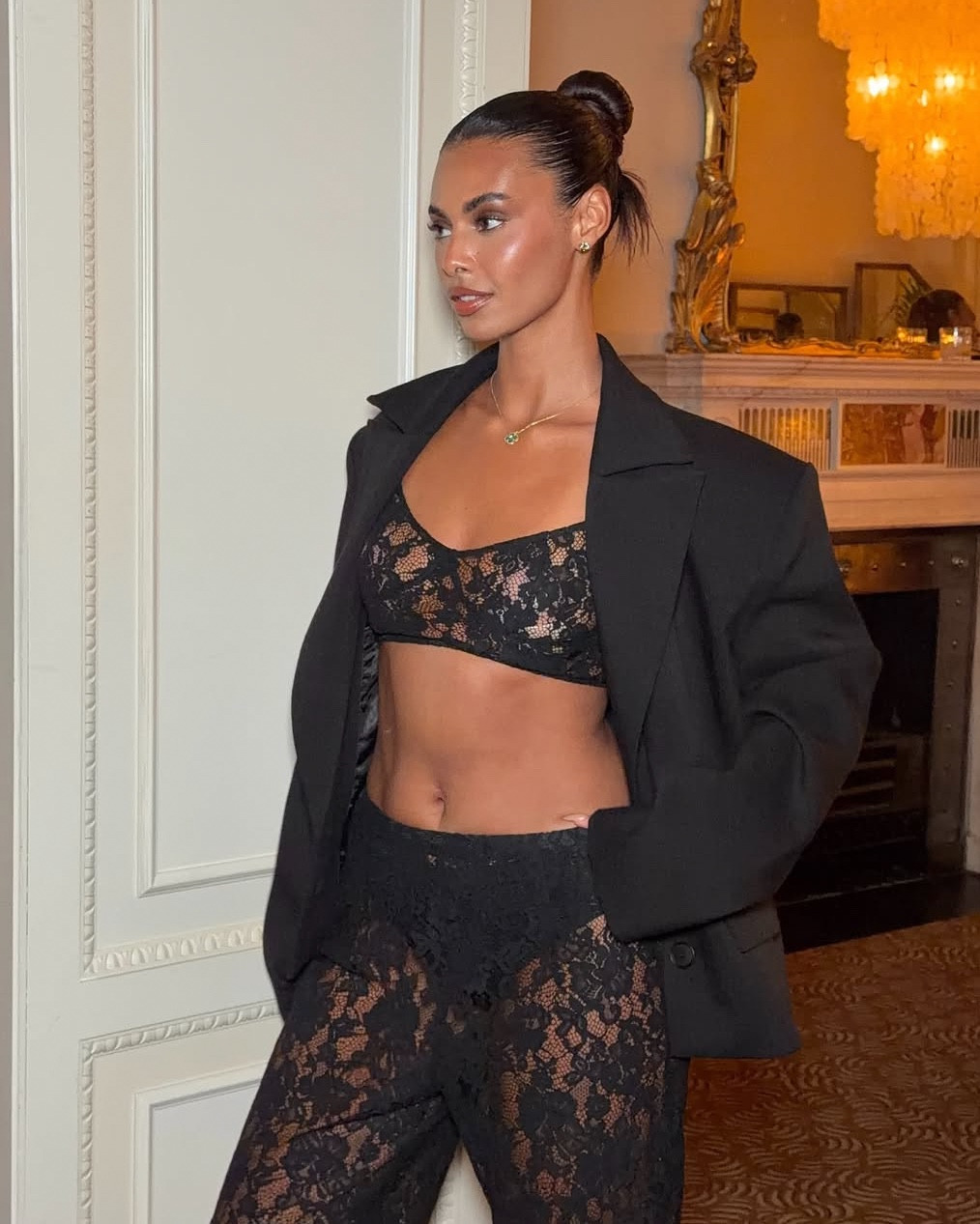 About last night 🖤

Lace trousers, lace bralette, oversized blazer, cropped blazer, going out look, date night, girls night, party wear

#LTKpartywear #LTKuk #LTKautumn