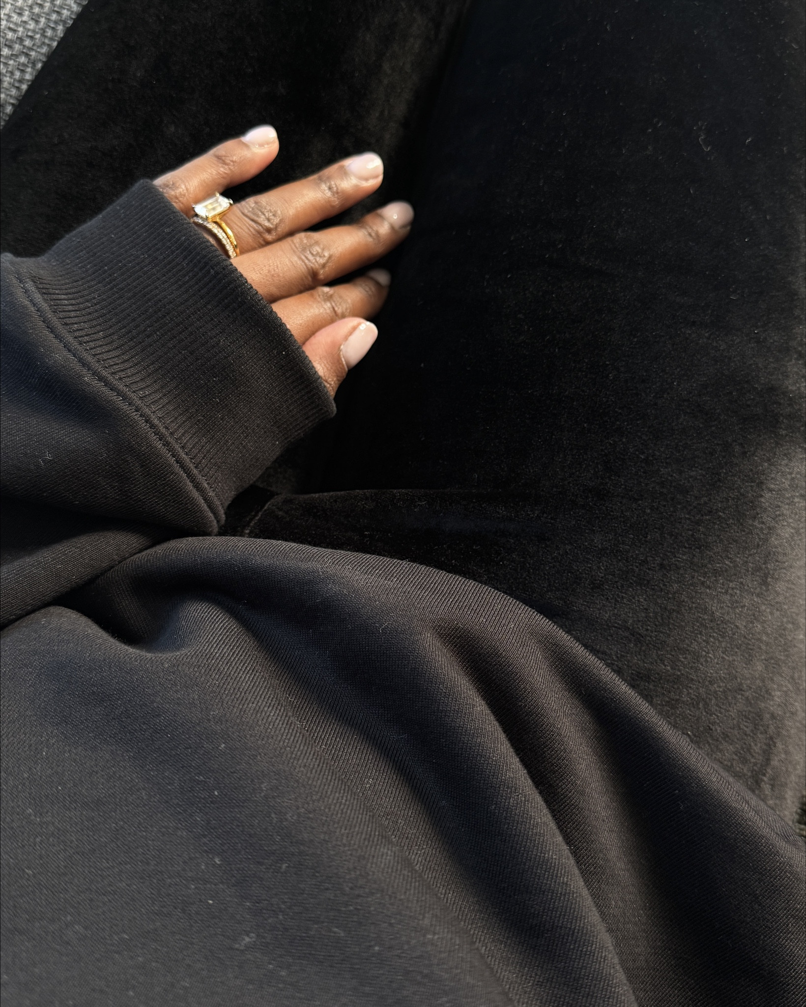 Velvet Leggings, Fall Style, Winter Style, Holiday, Seasonal, Style Tip, Travel Style

#LTKStyleTip #LTKHoliday #LTKSeasonal