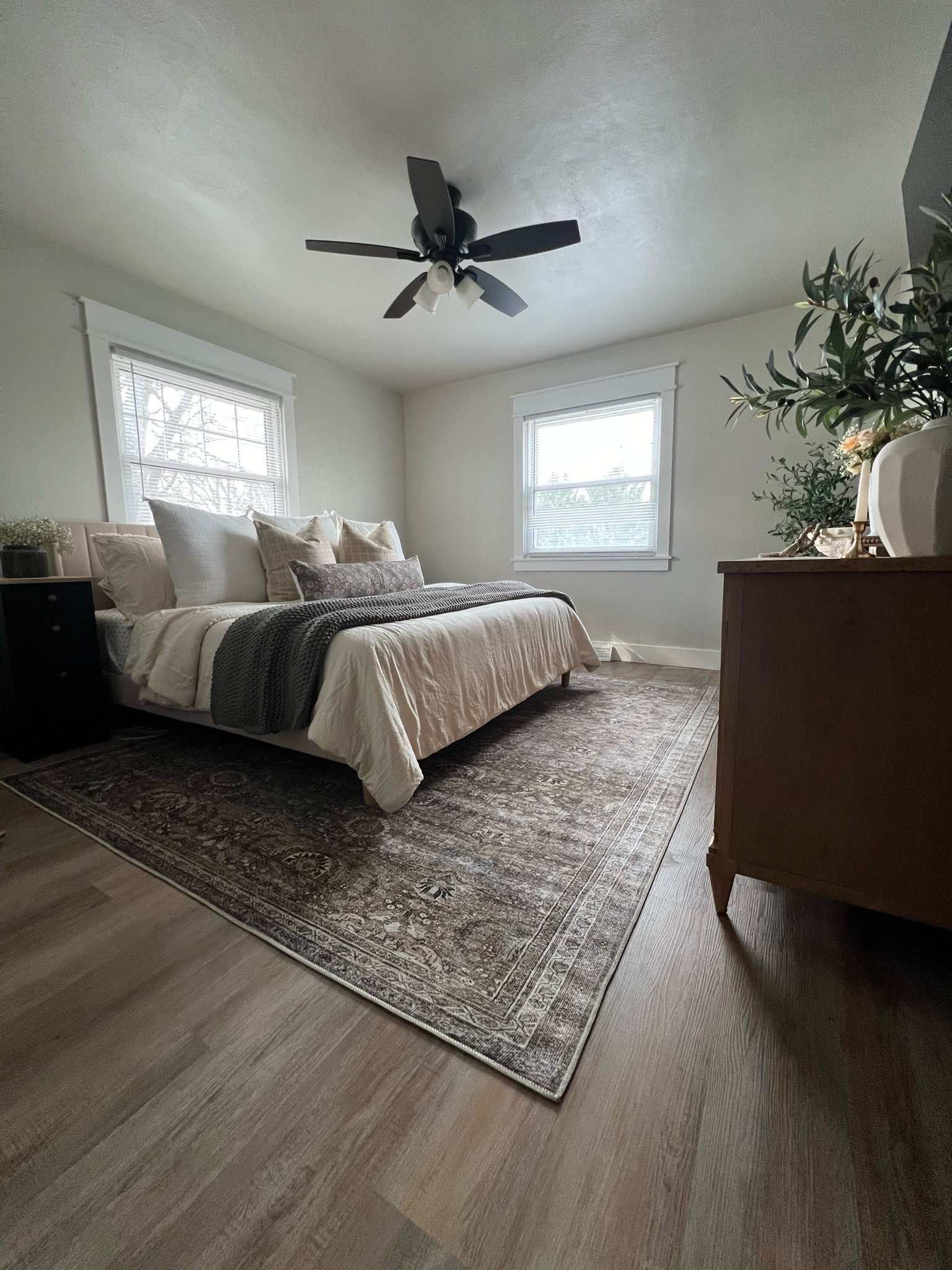 the best rug!! 🖤🫶🏼 i did the 7'6" x 9'6" to best for my bedroom!

#LTKbaby #LTKstyletip #LTKhome