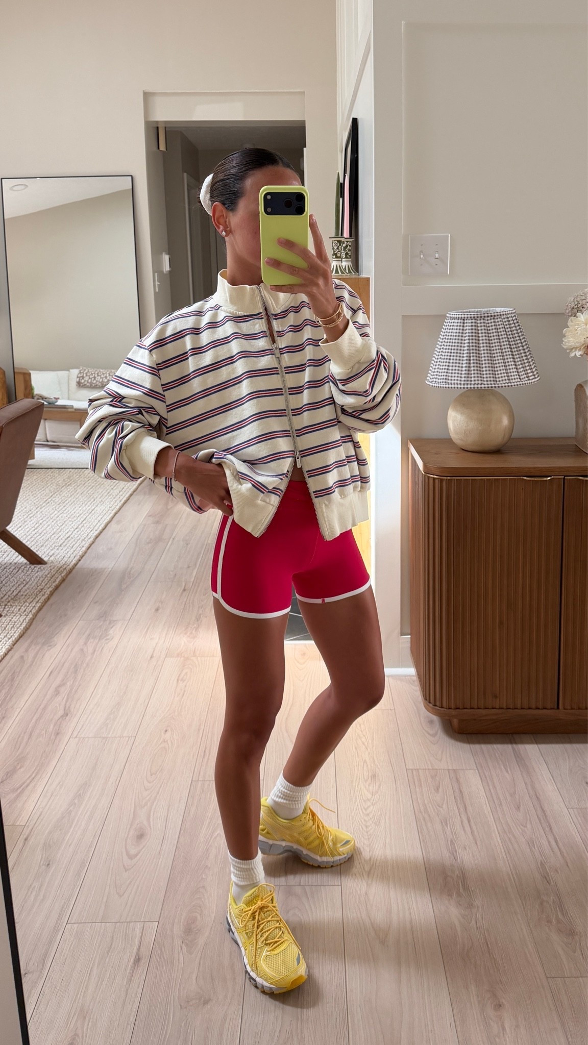 S/M jacket, XS shorts!