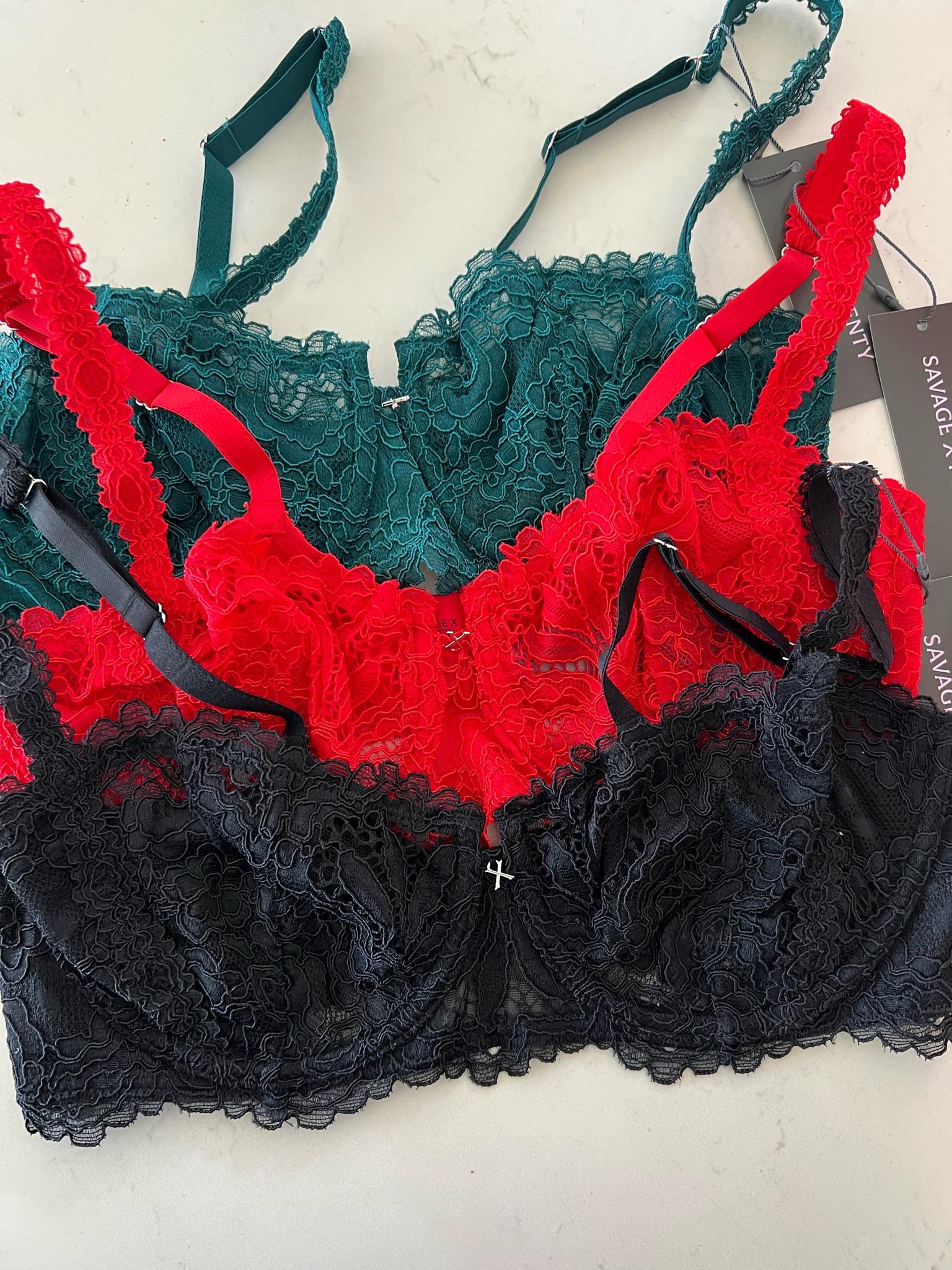 Sexy, comfy, and totally me, these Savage X Fenty lace bras are everything you didn’t know you needed. Perfect for everyday wear or turning up the vibe ✨