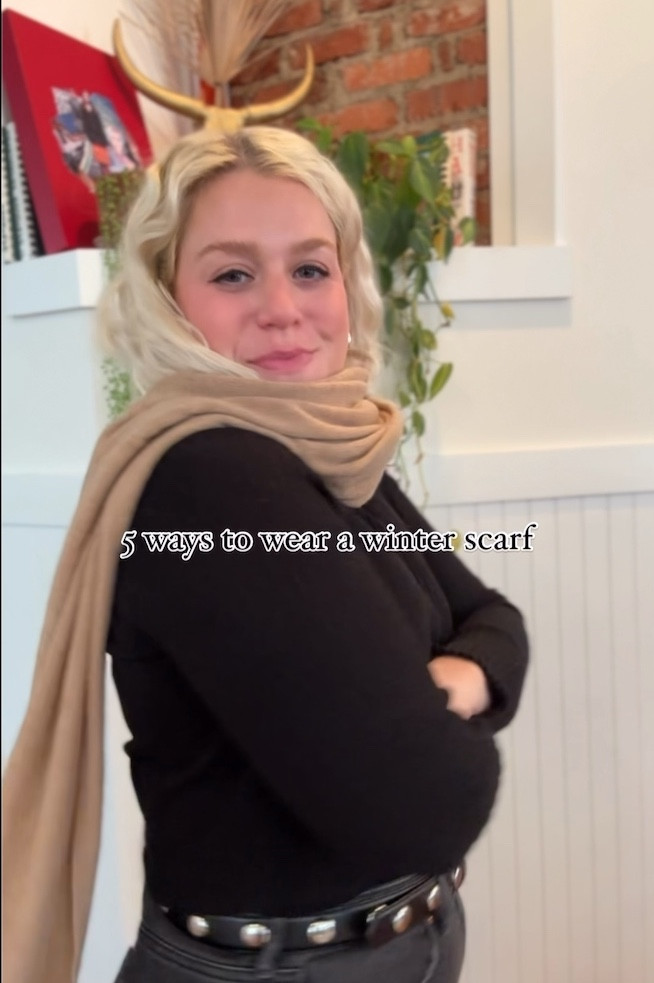 So often the scarf just sits in your closet because you don’t know how to make it look right.
As we for ourselves a snow storm here in Charleston, check out 5 easy, stylish ways to wear your best scarf out!  The right scarf not only keeps you warm, but elevates an outfit! ❄️

#LTKTravel #LTKStyleTip #LTKSeasonal