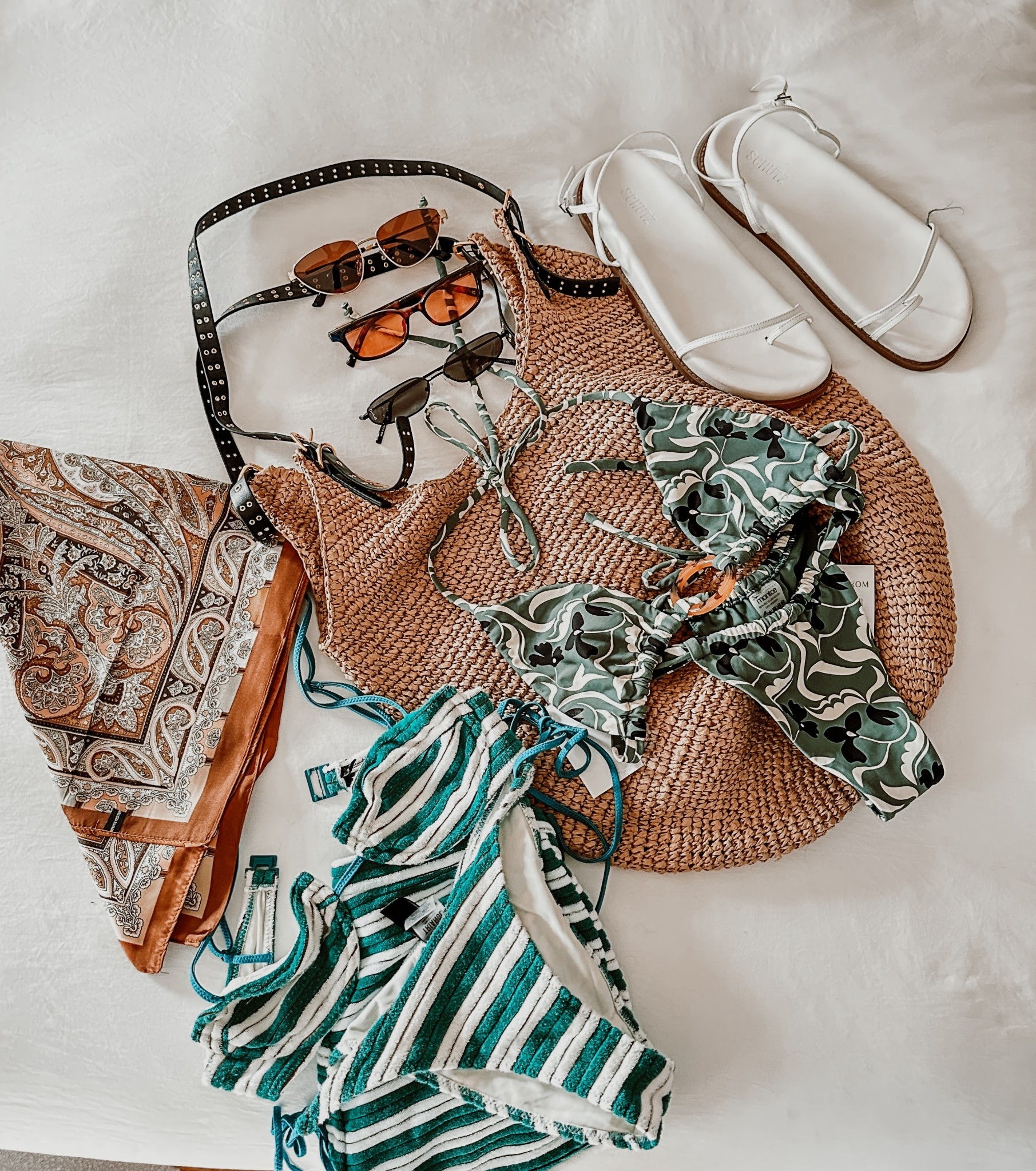 Beach vacation essentials 


#LTKTravel