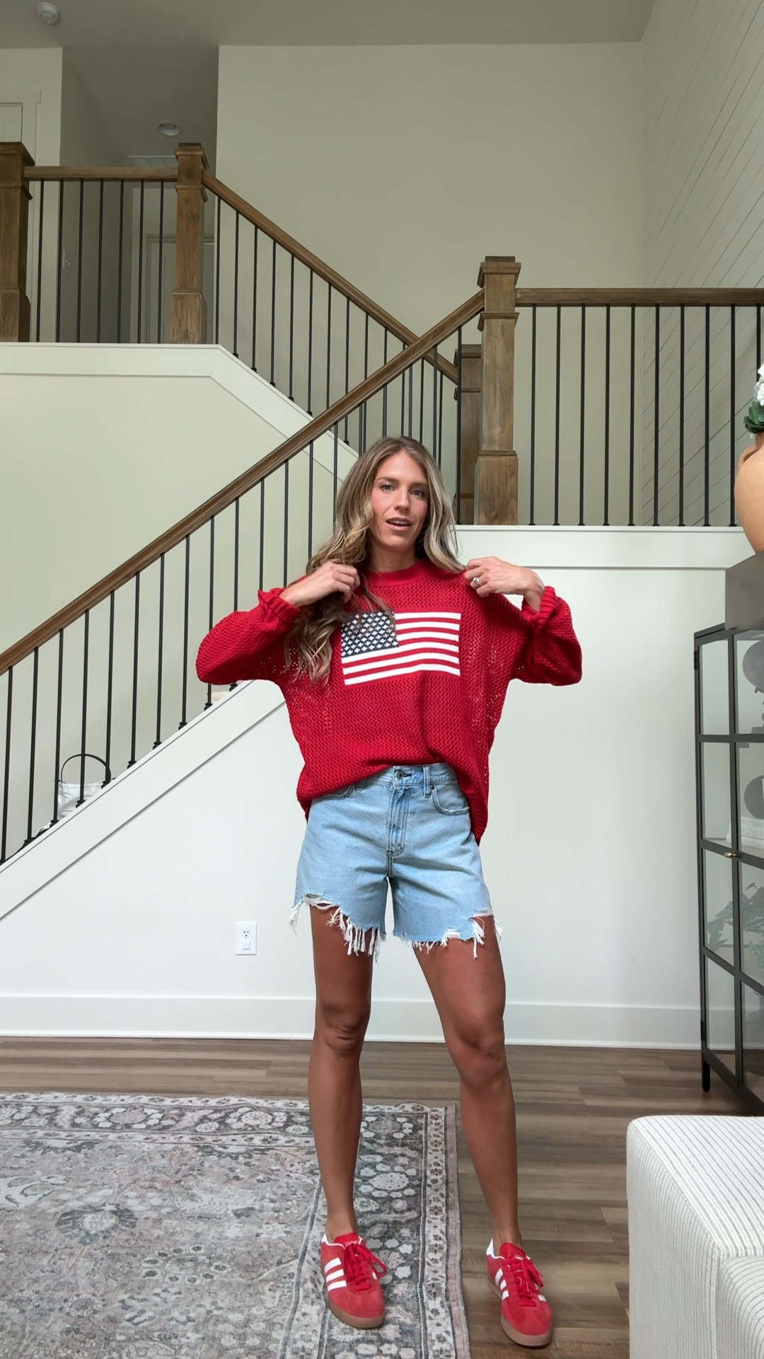 Medium in top
Size 27 my true size in shorts (run loose) 

#LTKSummerEdit