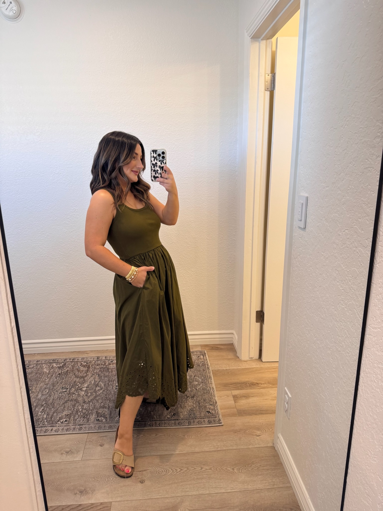 Use code: Mimi15 for limited time! This is one of those wear everywhere dresses! 

Wearing: Small Petite 
Height: 5’0” | Weight: 140 lbs

#LTKPetite #LTKSaleAlert #LTKFindsUnder50