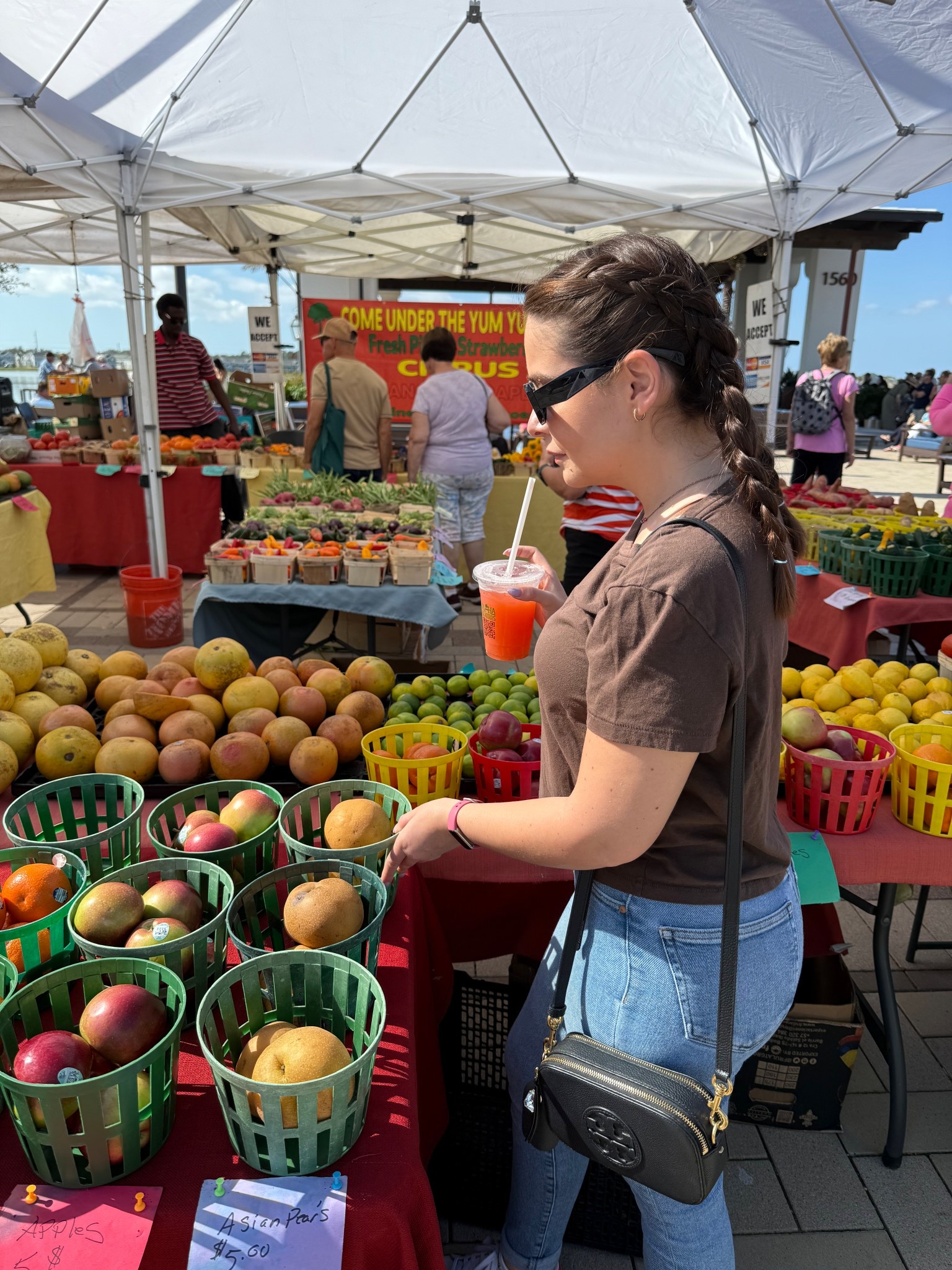 Farmers Market Spring Fit 🤎✨
Perfect for a day of shopping fresh produce and enjoying the sunshine!

#LTKMidsize #LTKSeasonal