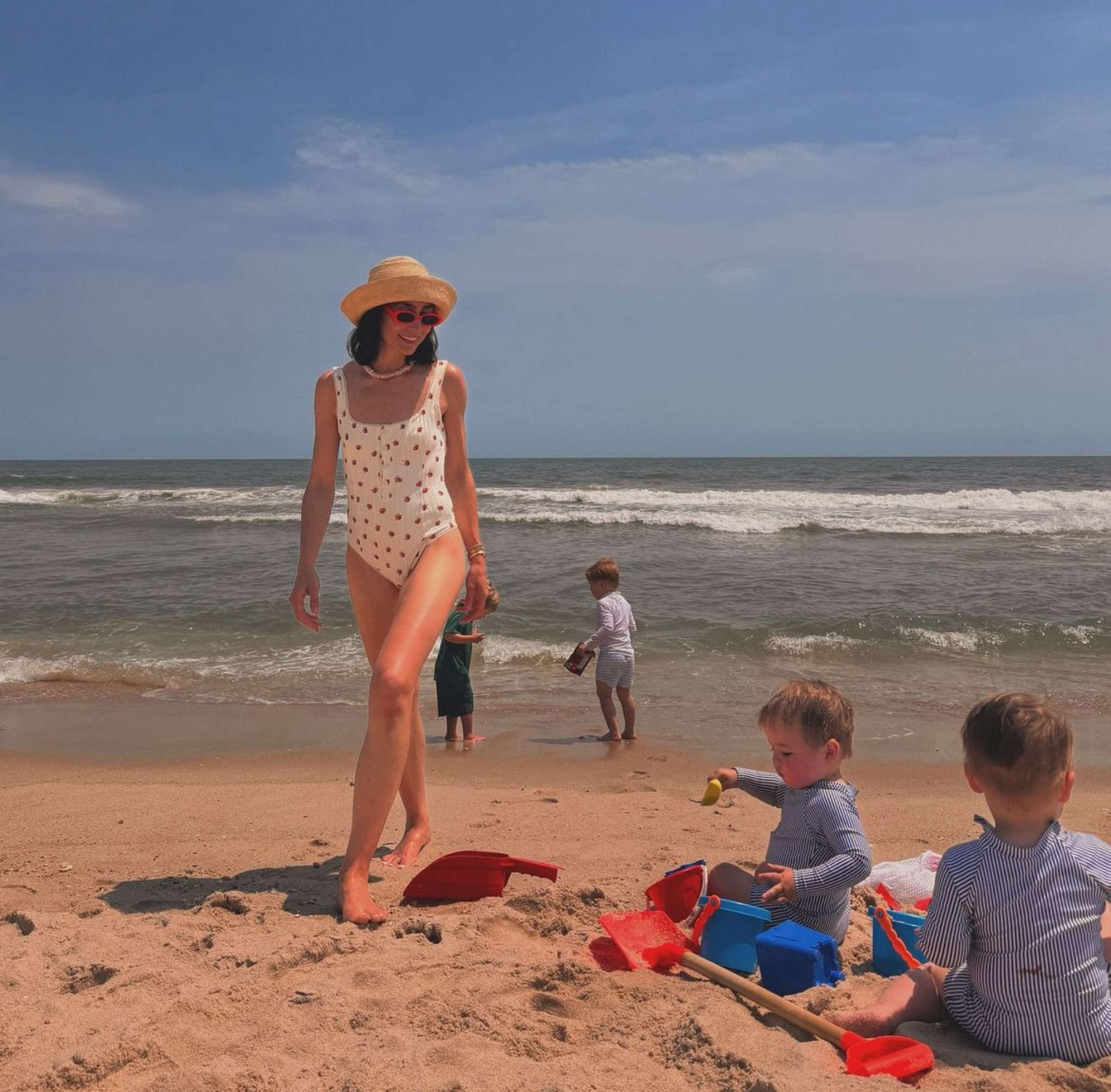 beach, boys and buns 🇺🇸
