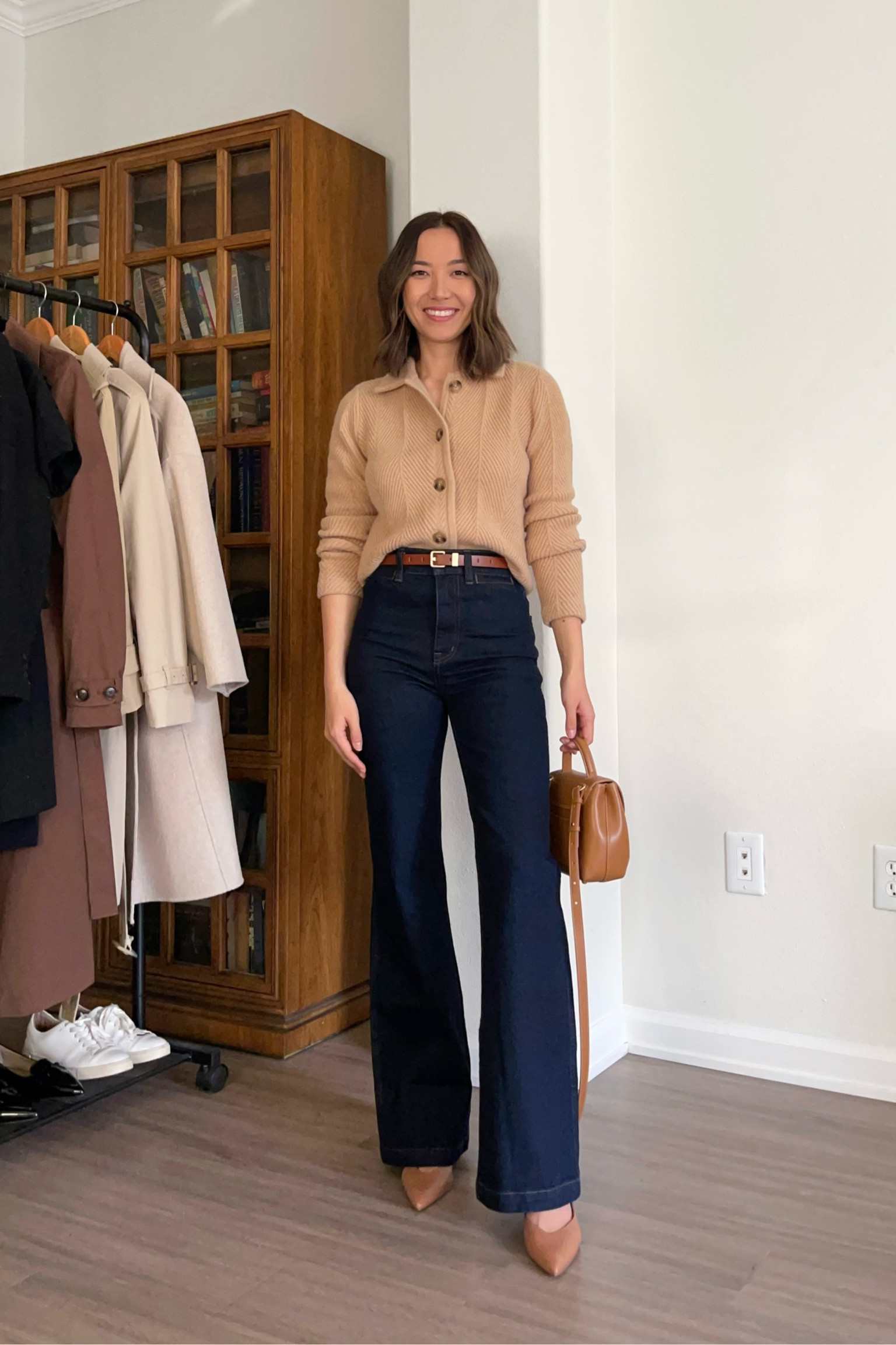 Business casual workwear with jeans 

Cardigan - Ann Taylor xs
Flare jeans - Madewell 23 standard, sized down 2 

#LTKstyletip #LTKworkwear