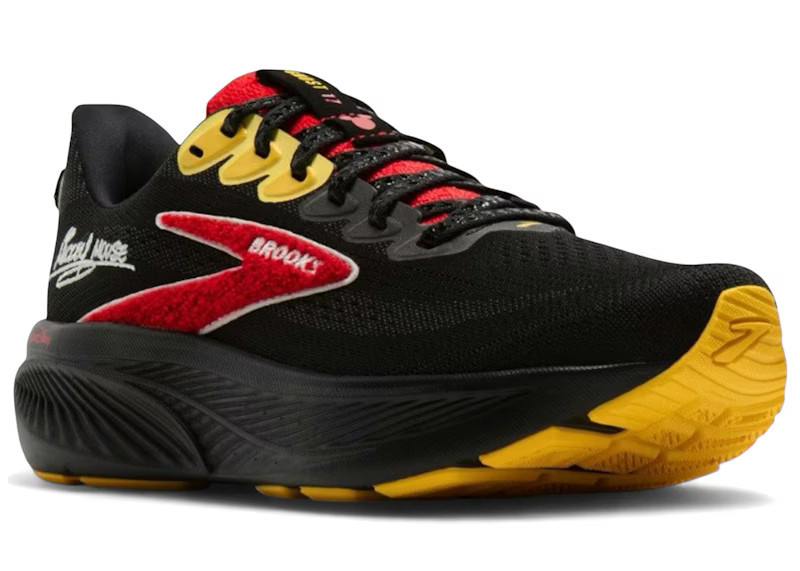 Brooks Ghost 17 runDisney Mickey Mouse (Women's) Sneakers in Black/White/Red | StockX