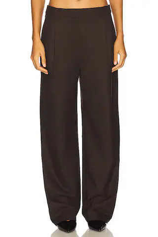 Favorite Boyfriend Fleece Sweatpant in Espresso

              
    
        
        
          ... | Revolve Clothing (Global)