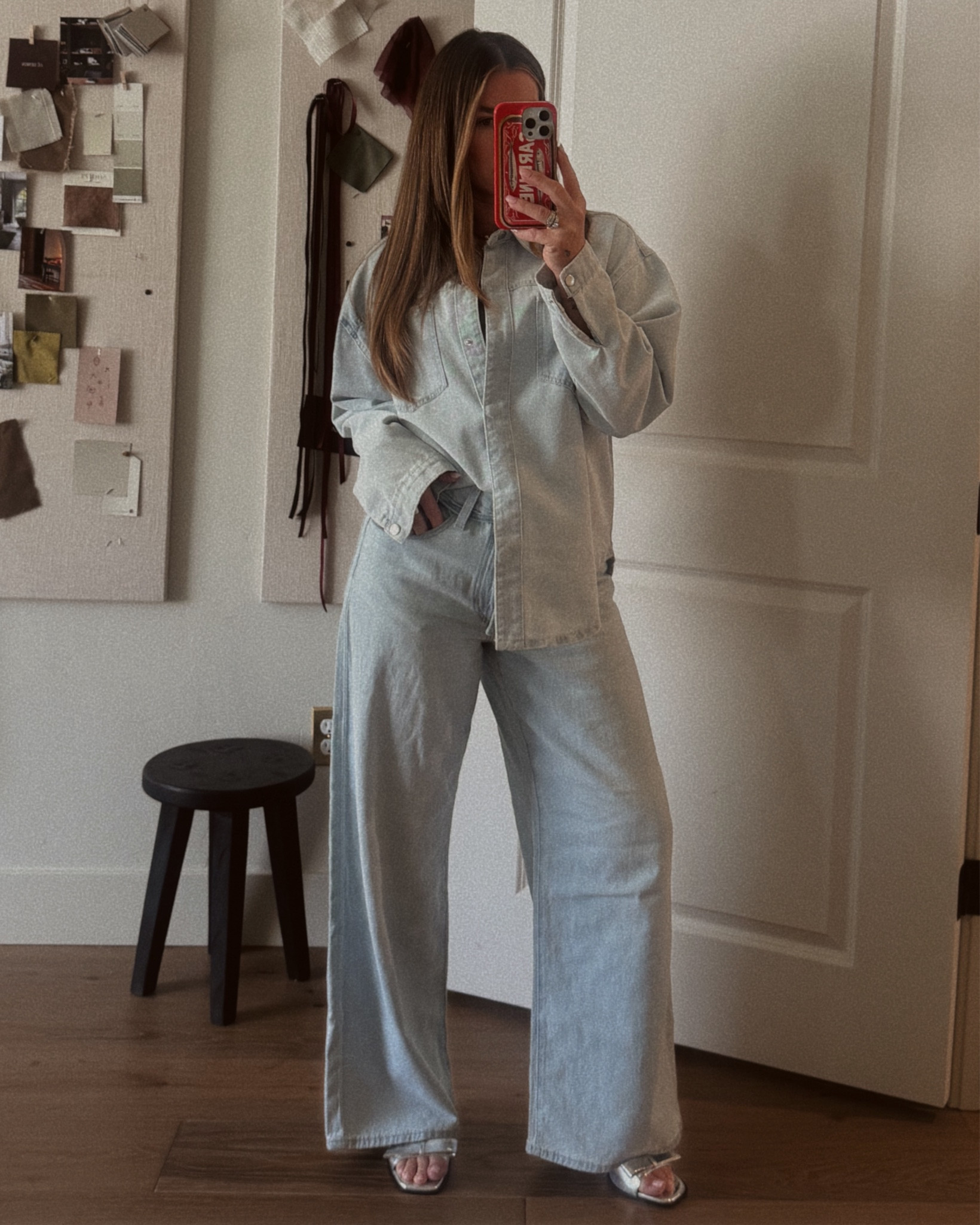 Levi’s are basically all I wear and I’ve found all the best ones for my high waisted girlies! Slightly baggy, fitted in the waist. Does wonders for
Your butt! Linked all of my exact pairs 
True to size 31 length 
#levis #denim #levisjeans

#LTKHoliday #LTKootd #LTKGiftGuide