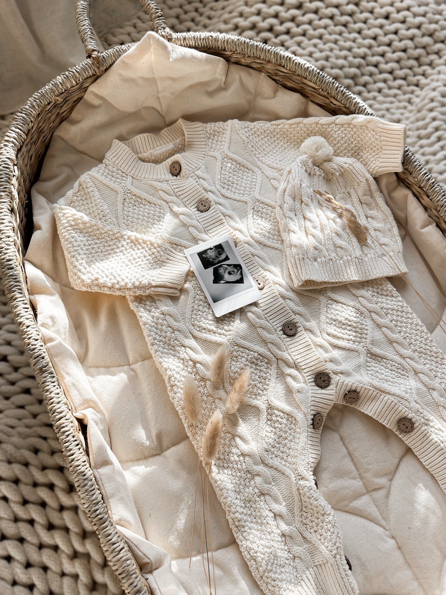 Neutral baby items
Baby changing basket
Baby sweater onesie 
Amazon baby Finds 

#LTKbaby #LTKfamily