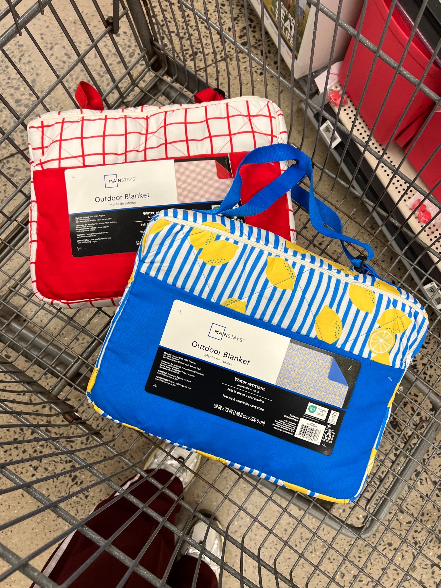 Outdoor beach picnic blankets at Walmart 