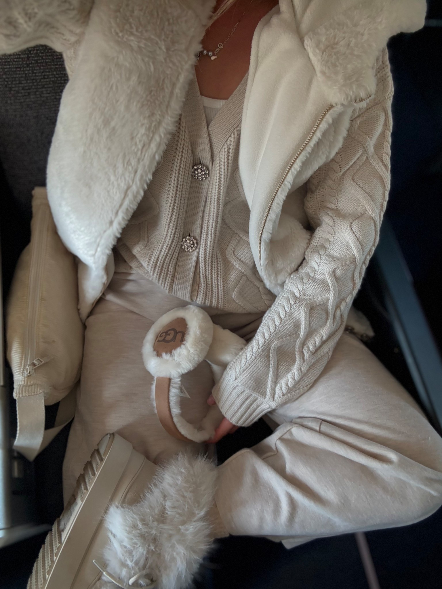 Airport outfit 

#LTKTravel #LTKootd #LTKPetite
