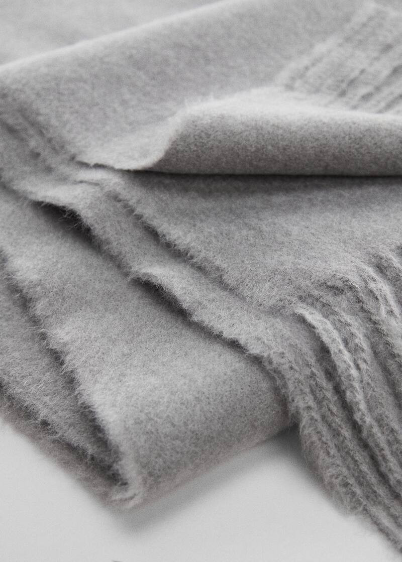 Search: Grey scarf (6) | Mango United Kingdom | MANGO (UK)