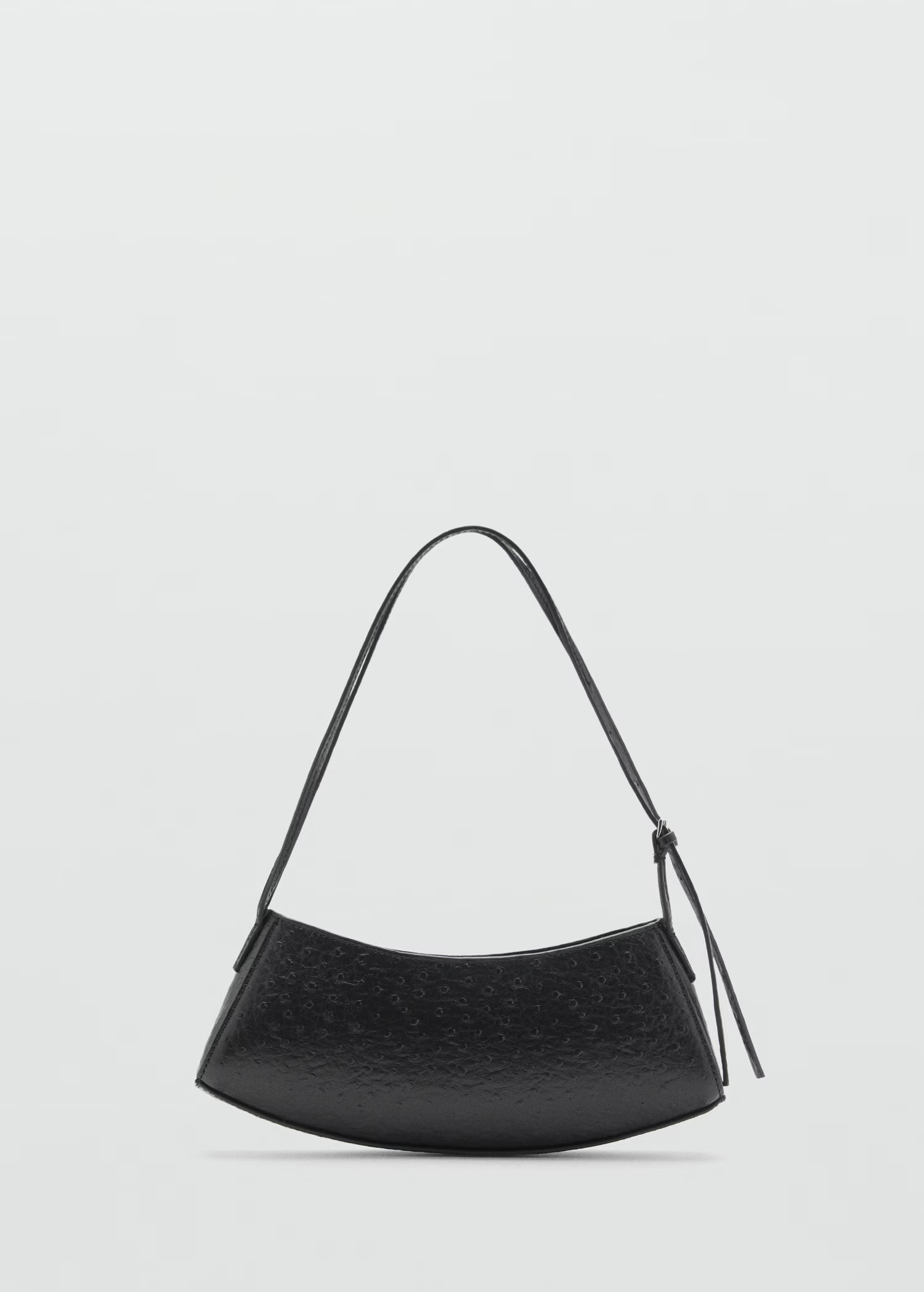 Oval textured bag - Women | MANGO United Kingdom | MANGO (UK)