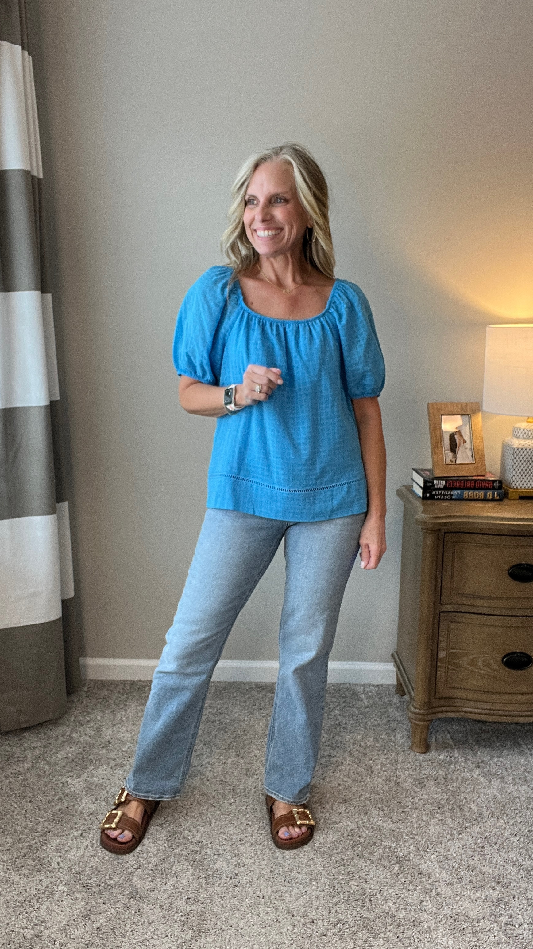 Use LISA10 on top
Use COAST15 on jeans 

#LTKStyleTip #LTKOver40 #LTKFindsUnder100