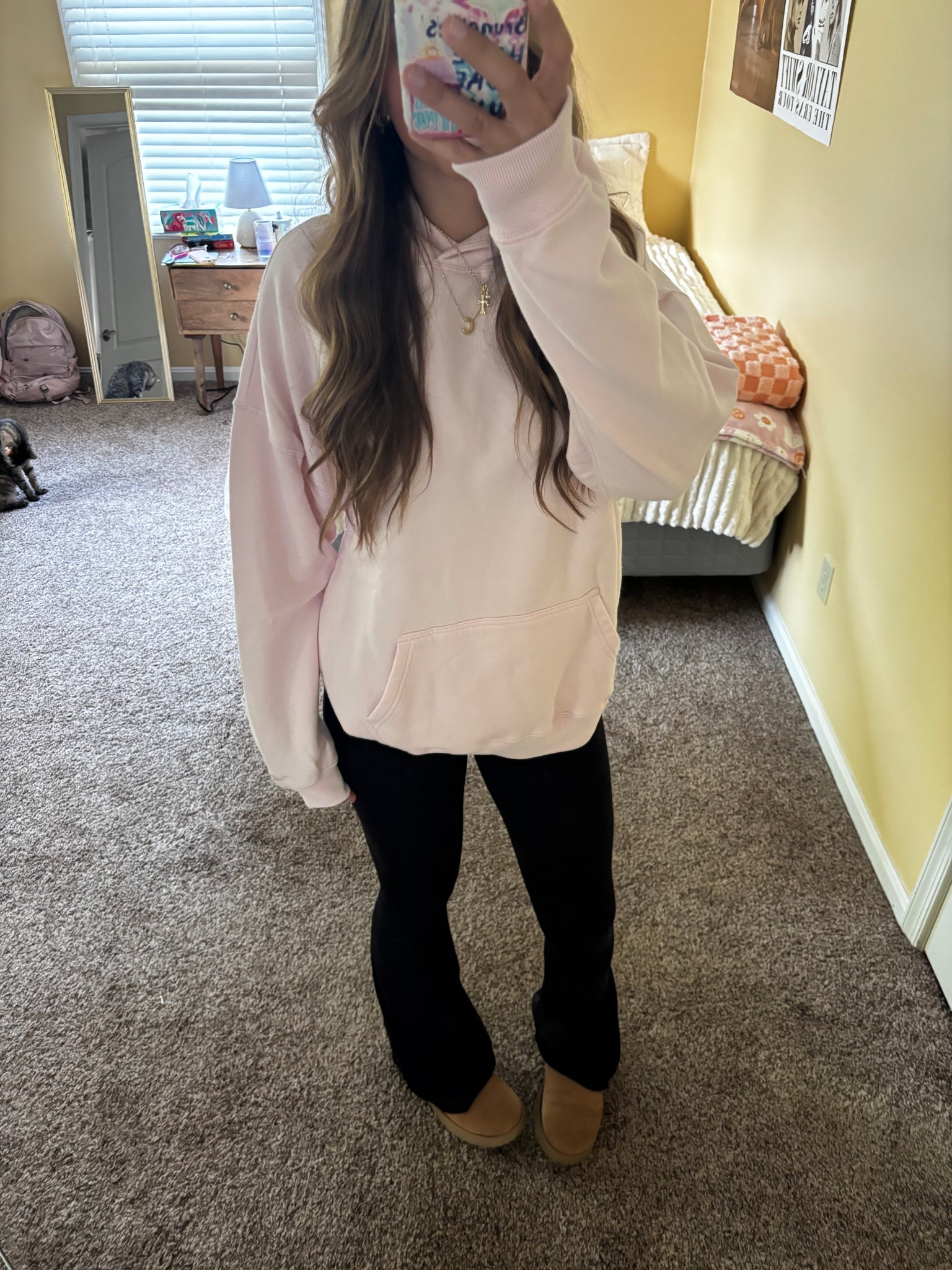 basic, comfy flare legging outfit
#pink #loungewear

#LTKGiftGuide #LTKootd #LTKSaleAlert