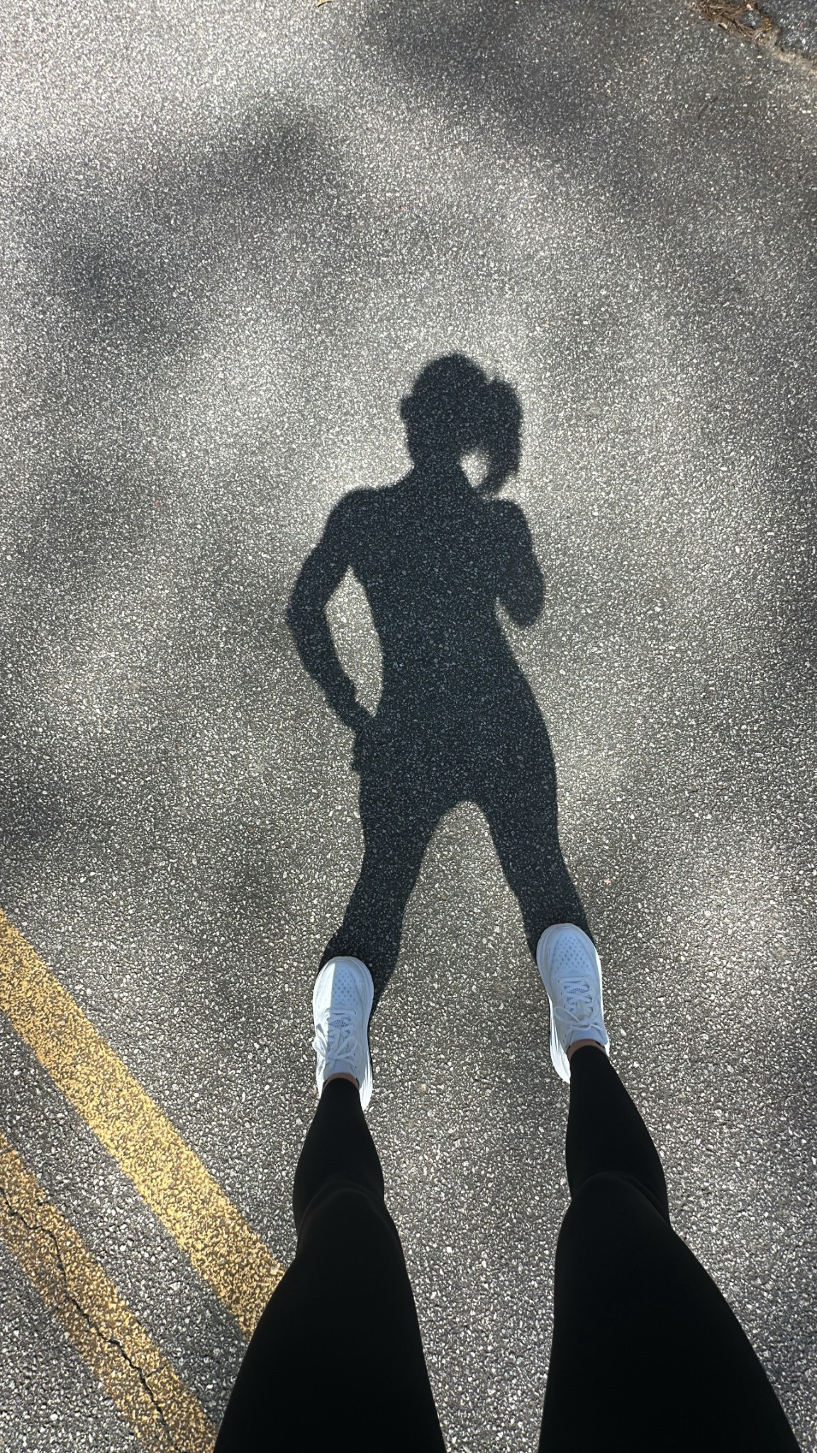 Running shoes. Gym shoes. Workout shoes. White sneakers. Athletic wear. Athleisure. Street style. Fitness.

#LTKShoeCrush #LTKActive #LTKSaleAlert