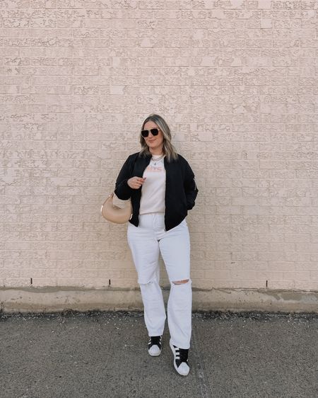 Midsize spring outfit - baggy white jeans, Amazon black bomber jacket, adidas sneakers


#LTKSeasonal #LTKstyletip #LTKmidsize