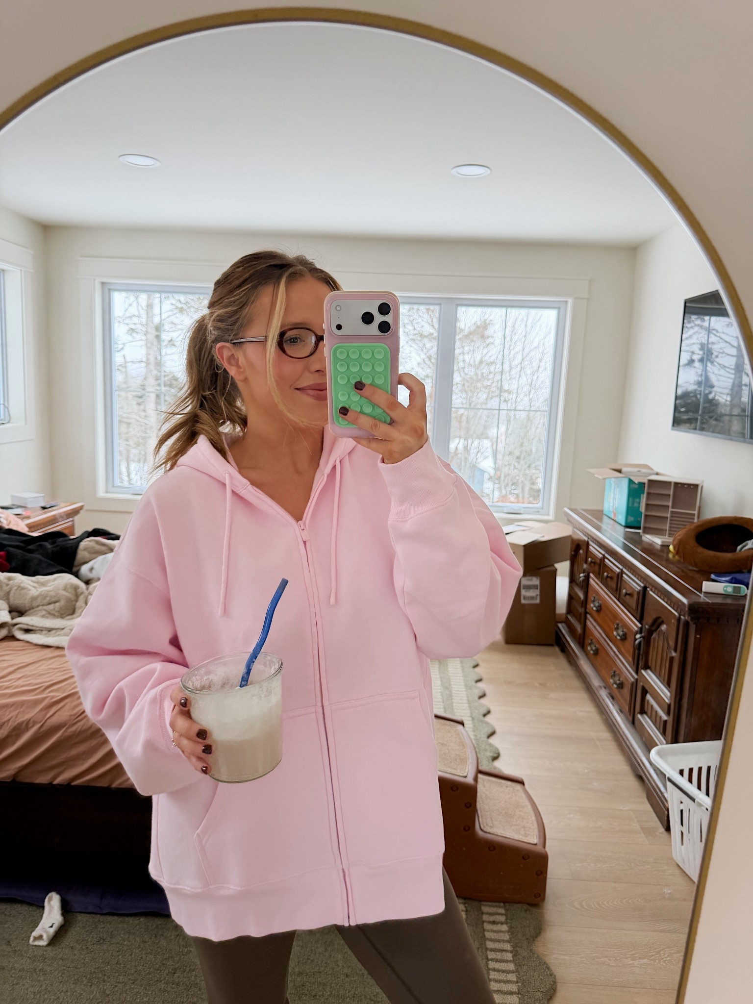 The BEST oversized sweaters ever!! Wearing large here 

#LTKwinter #LTKcanada #LTKtravel