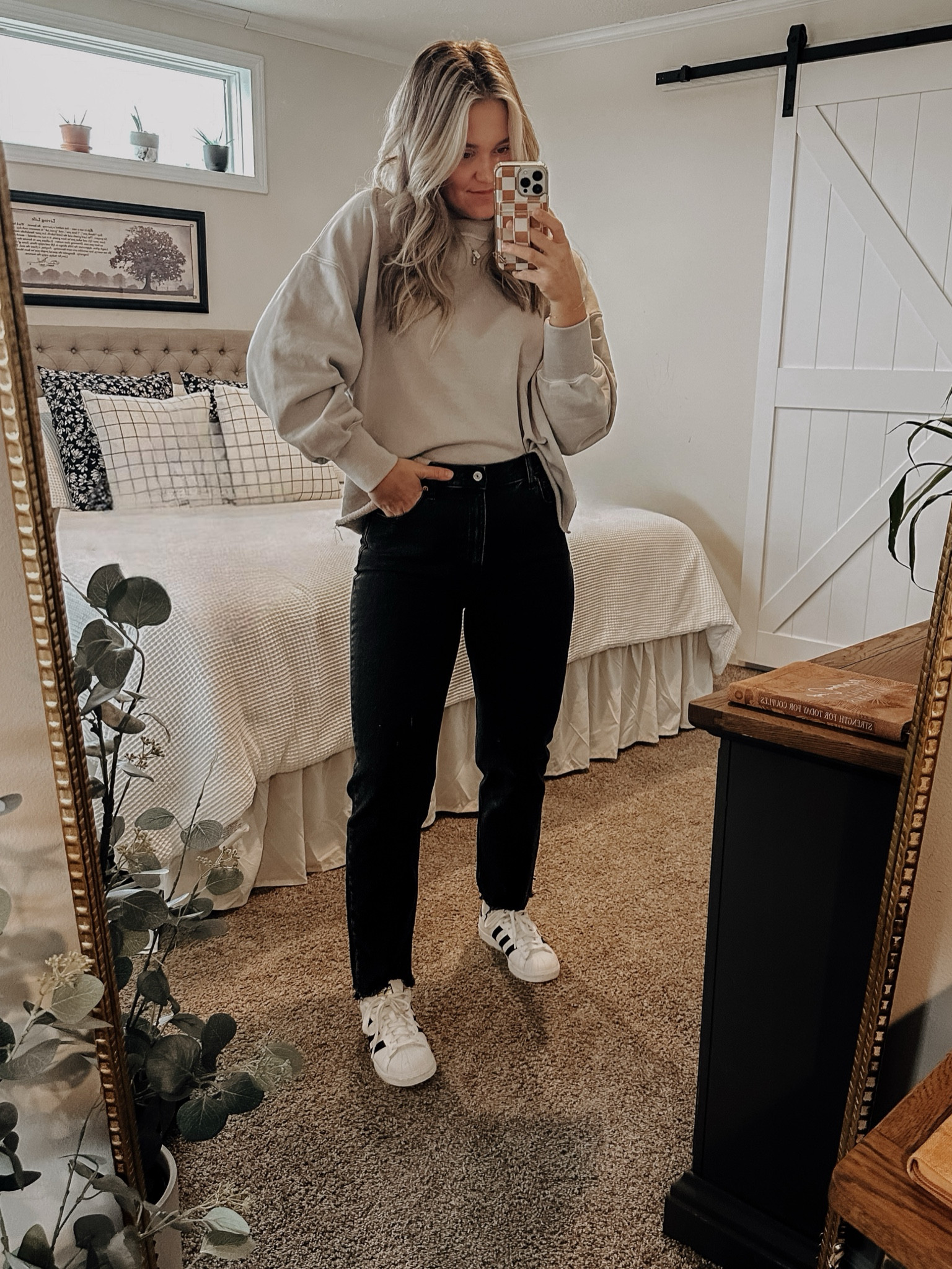 Comfy date night! Casual everyday style! Mom style! 

#LTKstyletip #LTKSeasonal #LTKfindsunder100