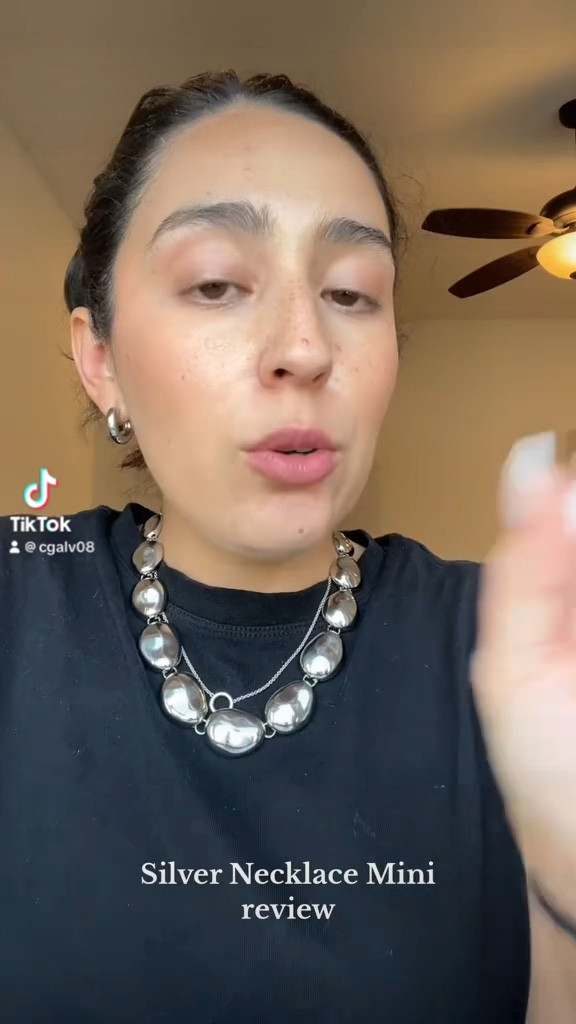 Necklace review 

Affordable necklace 
Silver necklace 
Fall trends 
Fashion finds under 20
Target find 

#LTKGiftGuide #LTKfindsunder50 #LTKstyletip